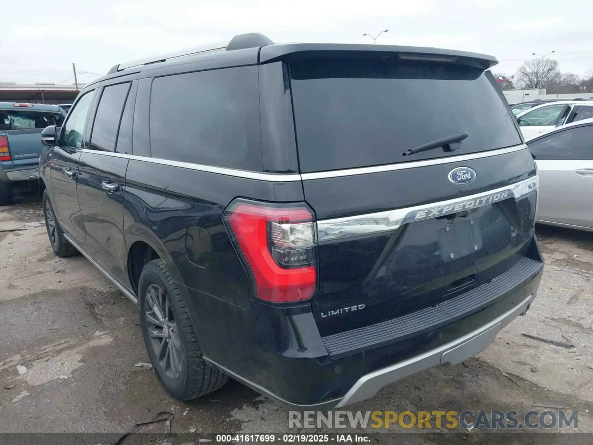 3 Photograph of a damaged car 1FMJK2AT9MEA38771 FORD EXPEDITION 2021