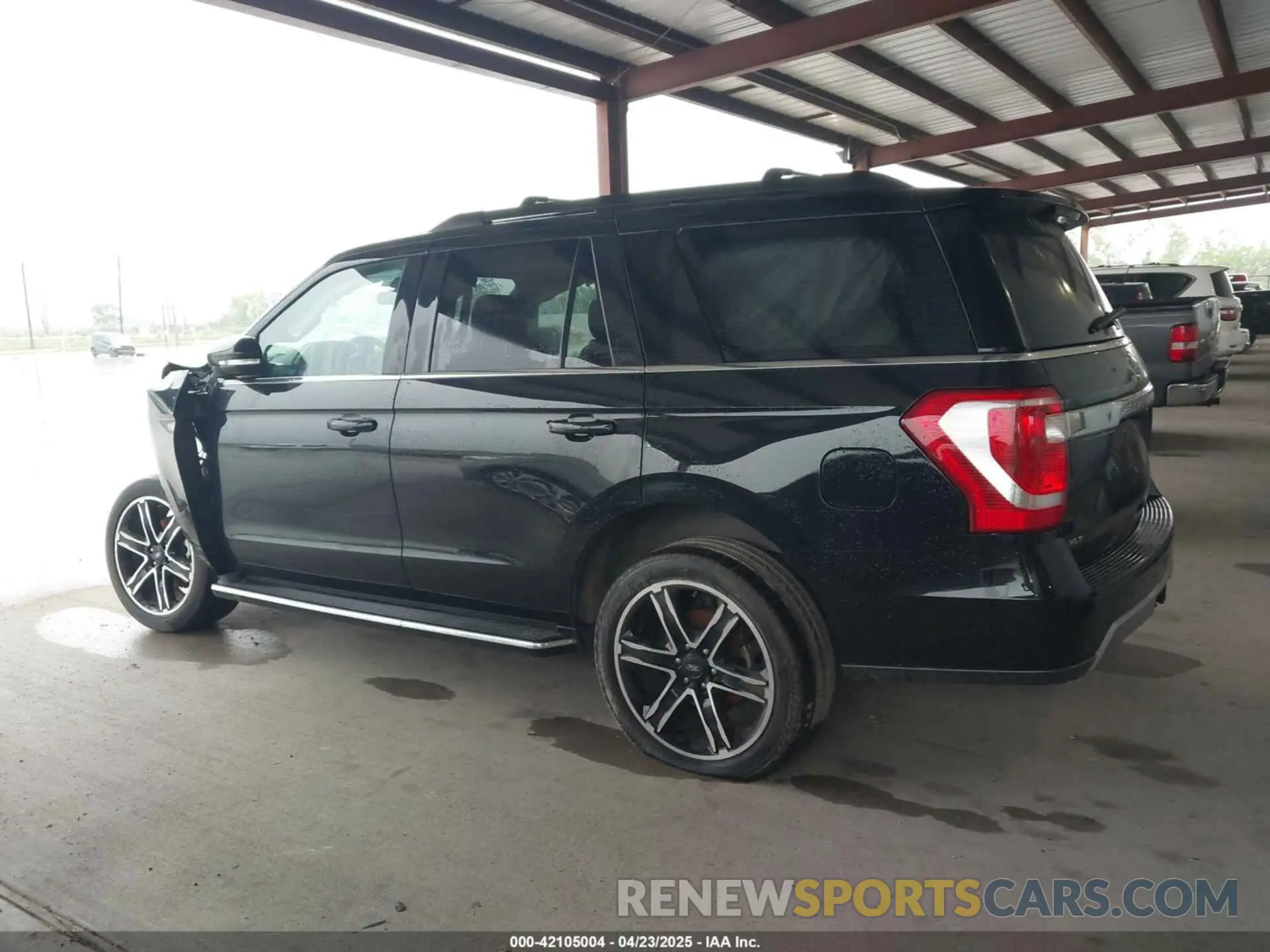13 Photograph of a damaged car 1FMJU1HT2MEA29260 FORD EXPEDITION 2021