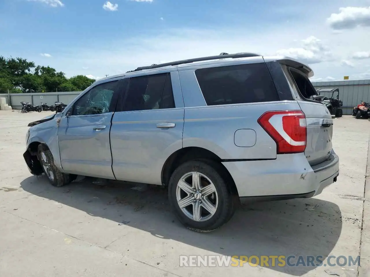 2 Photograph of a damaged car 1FMJU1HT2MEA79897 FORD EXPEDITION 2021