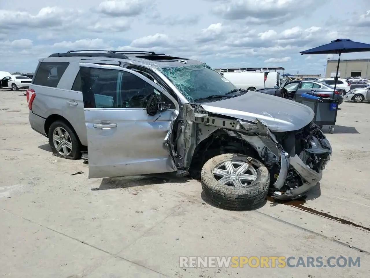4 Photograph of a damaged car 1FMJU1HT2MEA79897 FORD EXPEDITION 2021