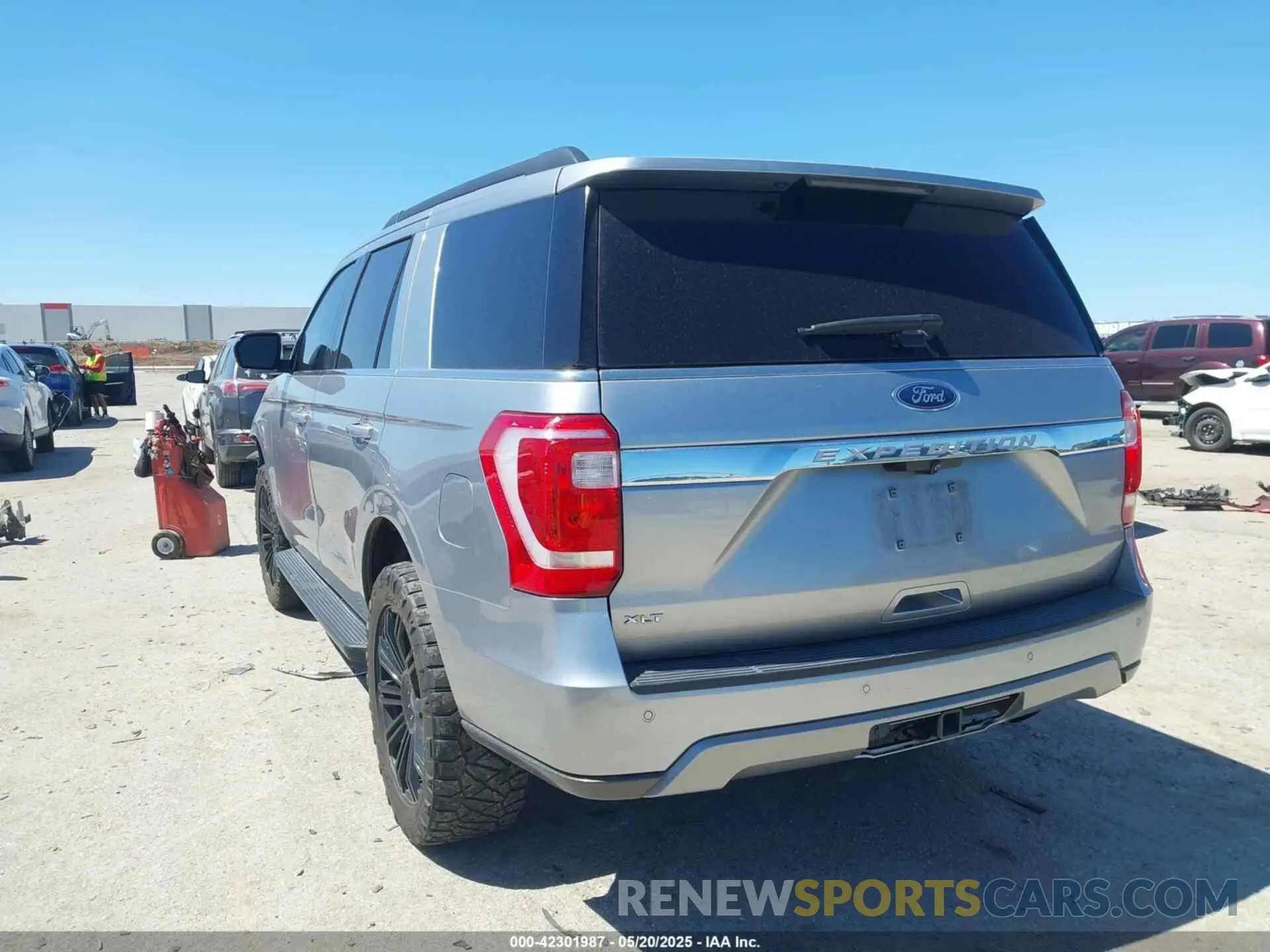 3 Photograph of a damaged car 1FMJU1HT4MEA32953 FORD EXPEDITION 2021