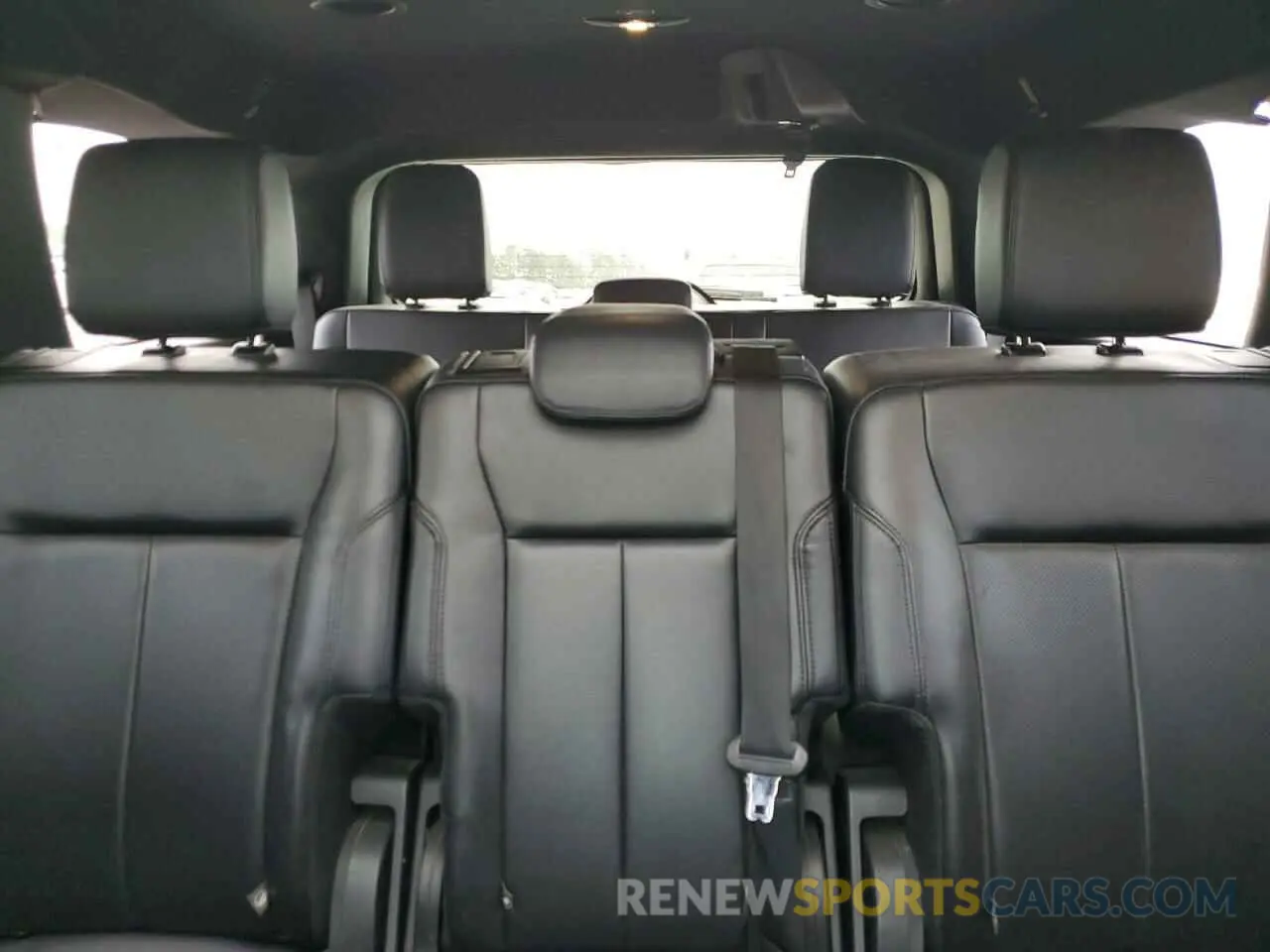 10 Photograph of a damaged car 1FMJU1HT6MEA10968 FORD EXPEDITION 2021