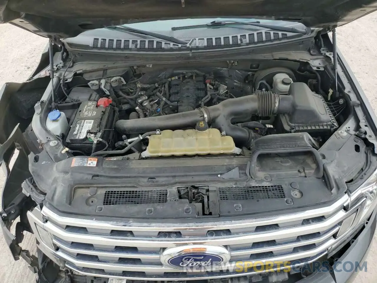 13 Photograph of a damaged car 1FMJU1HT6MEA10968 FORD EXPEDITION 2021