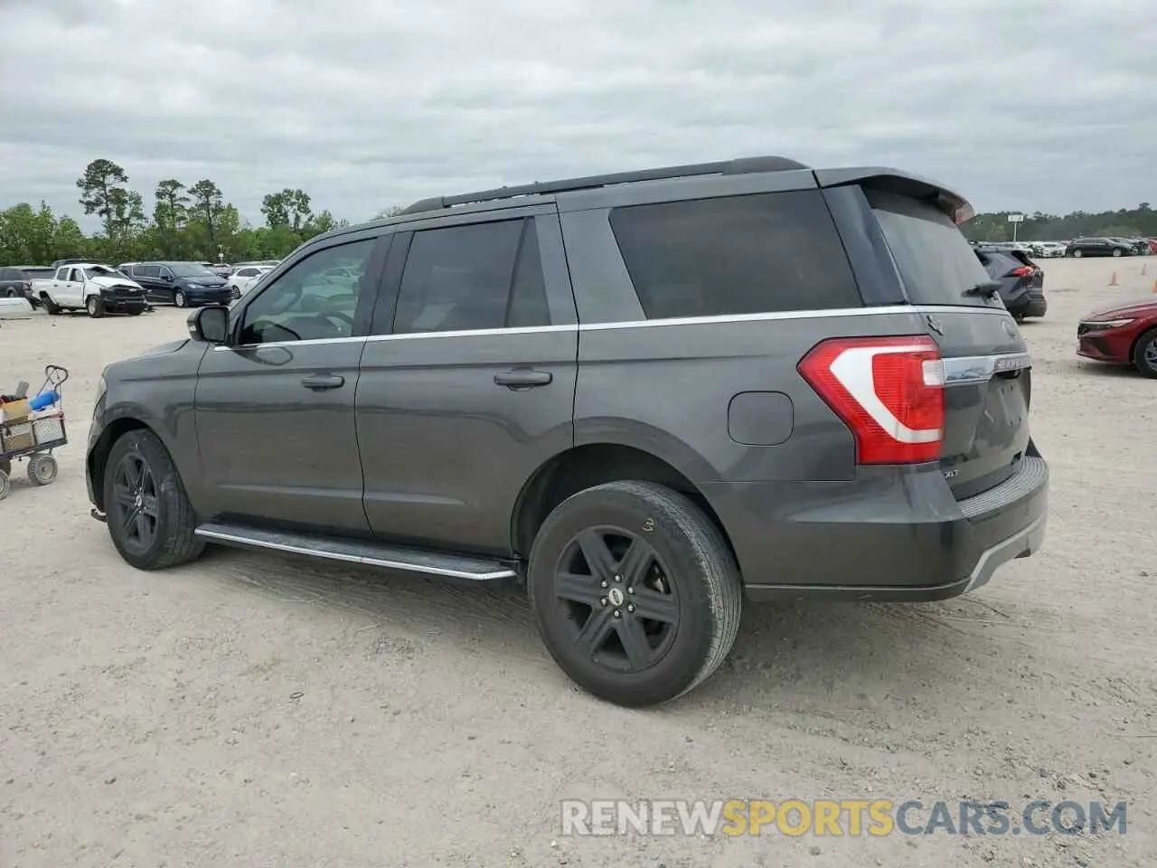2 Photograph of a damaged car 1FMJU1HT6MEA10968 FORD EXPEDITION 2021