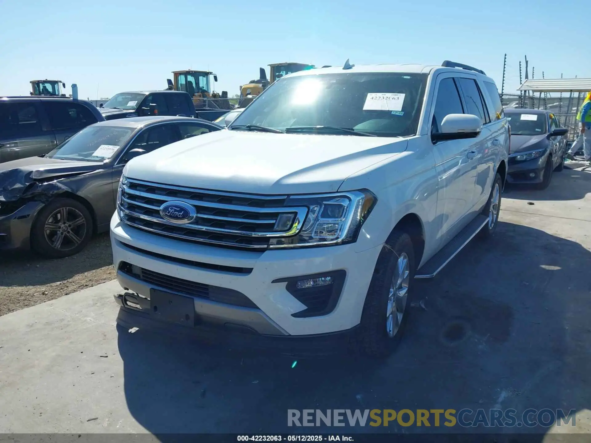 2 Photograph of a damaged car 1FMJU1HT6MEA89025 FORD EXPEDITION 2021