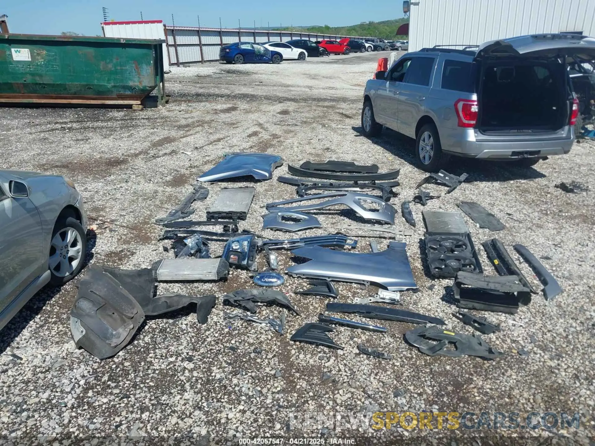 12 Photograph of a damaged car 1FMJU1HT9MEA33614 FORD EXPEDITION 2021
