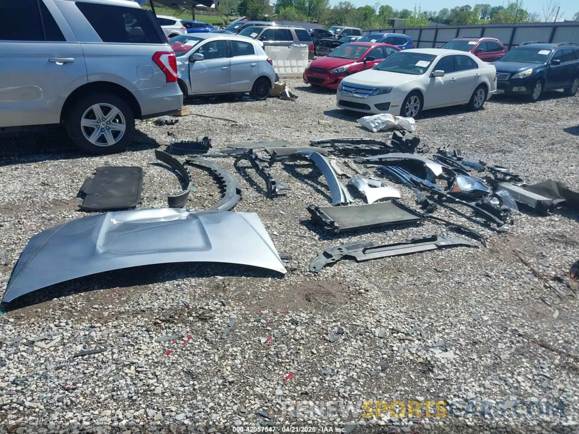 19 Photograph of a damaged car 1FMJU1HT9MEA33614 FORD EXPEDITION 2021