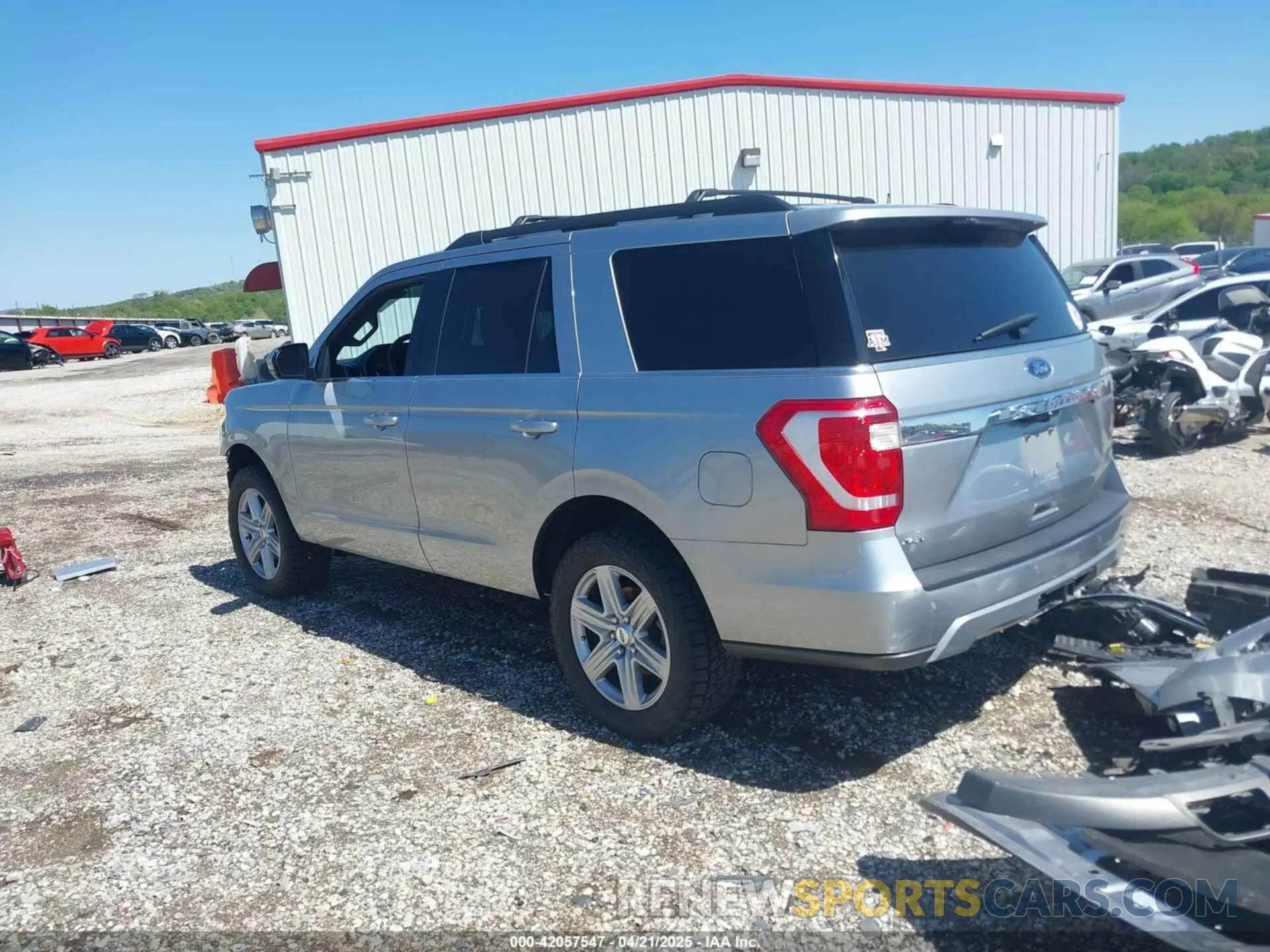 3 Photograph of a damaged car 1FMJU1HT9MEA33614 FORD EXPEDITION 2021