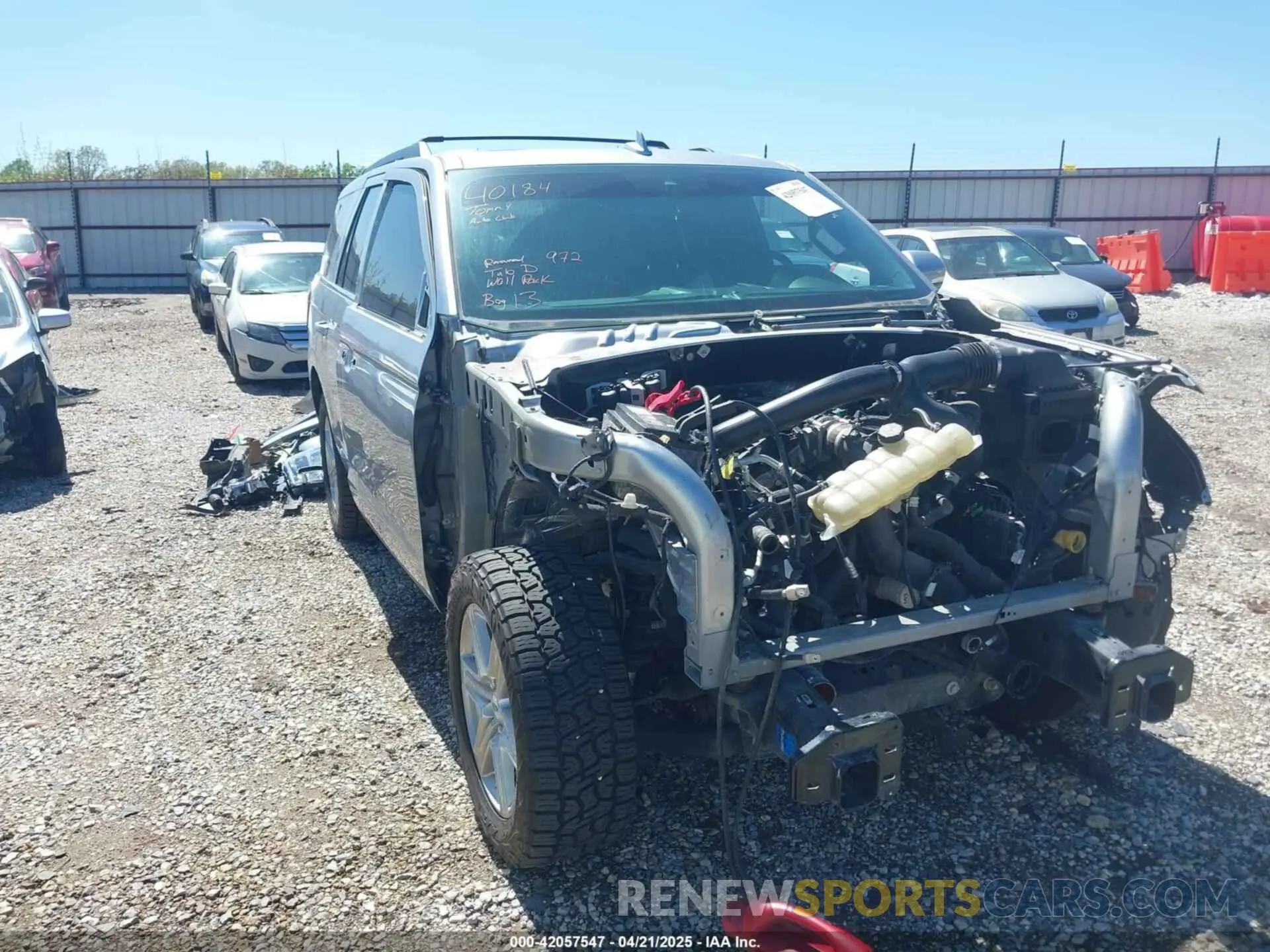 6 Photograph of a damaged car 1FMJU1HT9MEA33614 FORD EXPEDITION 2021