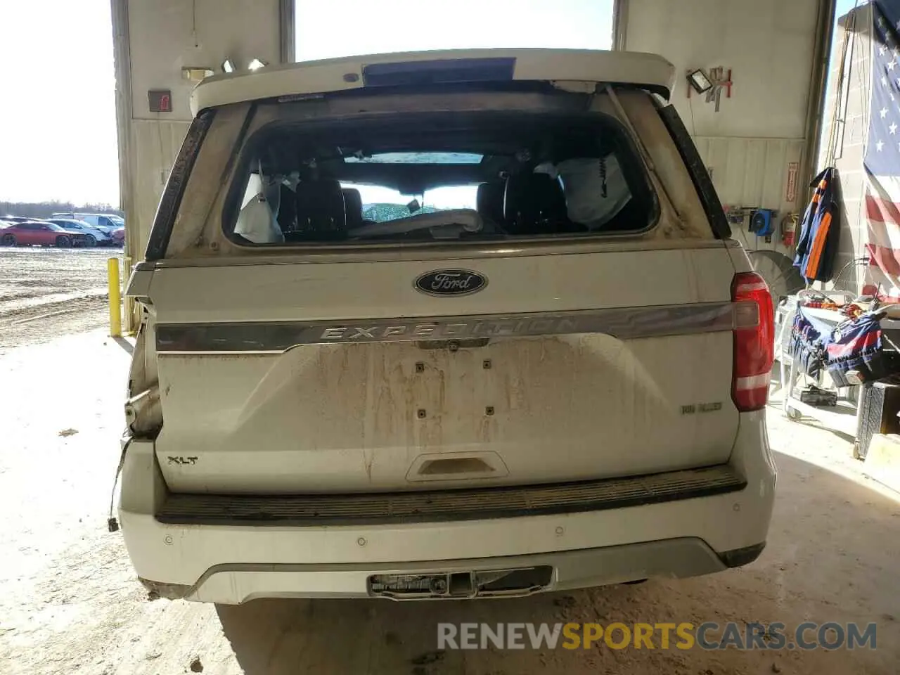 6 Photograph of a damaged car 1FMJU1JT1MEA04571 FORD EXPEDITION 2021