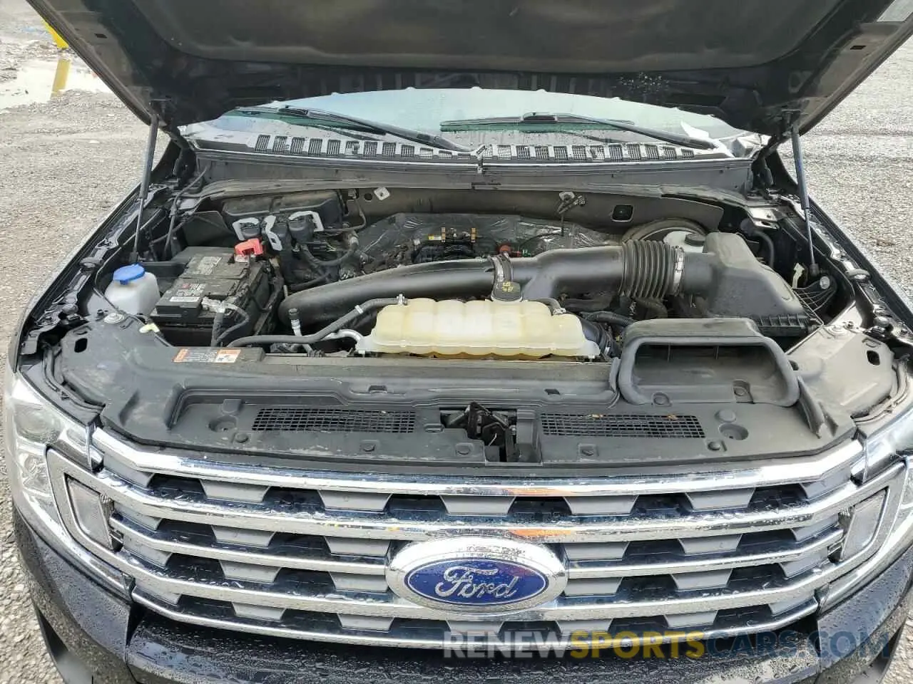 12 Photograph of a damaged car 1FMJU1JT1MEA76161 FORD EXPEDITION 2021