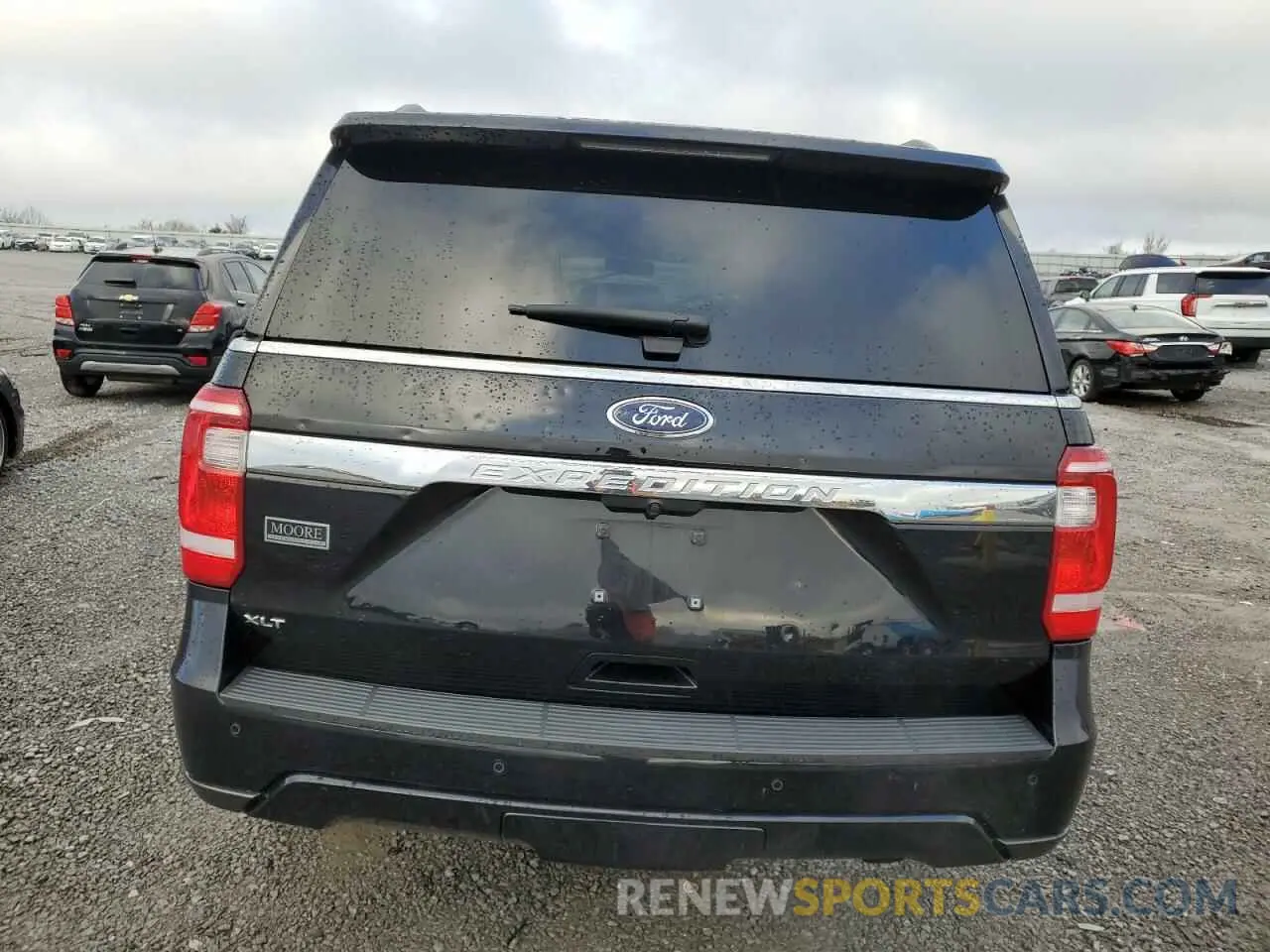 6 Photograph of a damaged car 1FMJU1JT1MEA76161 FORD EXPEDITION 2021