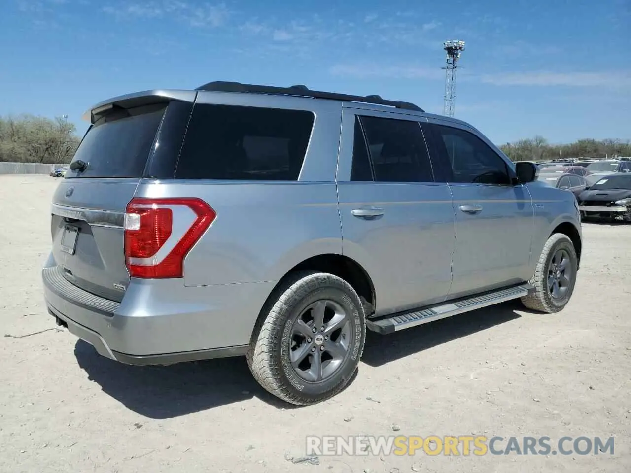 3 Photograph of a damaged car 1FMJU1JT2MEA70238 FORD EXPEDITION 2021