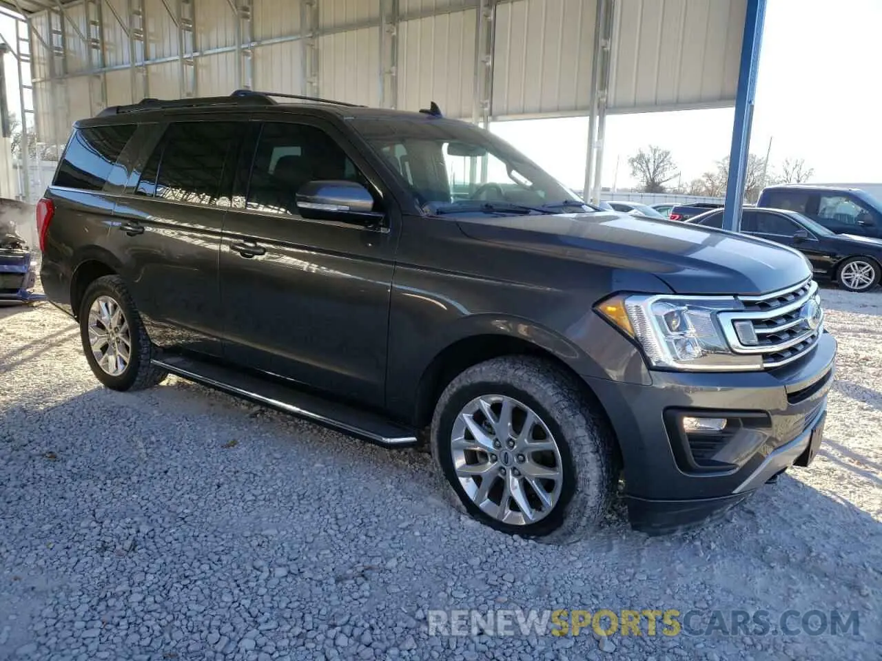 4 Photograph of a damaged car 1FMJU1JT3MEA80972 FORD EXPEDITION 2021