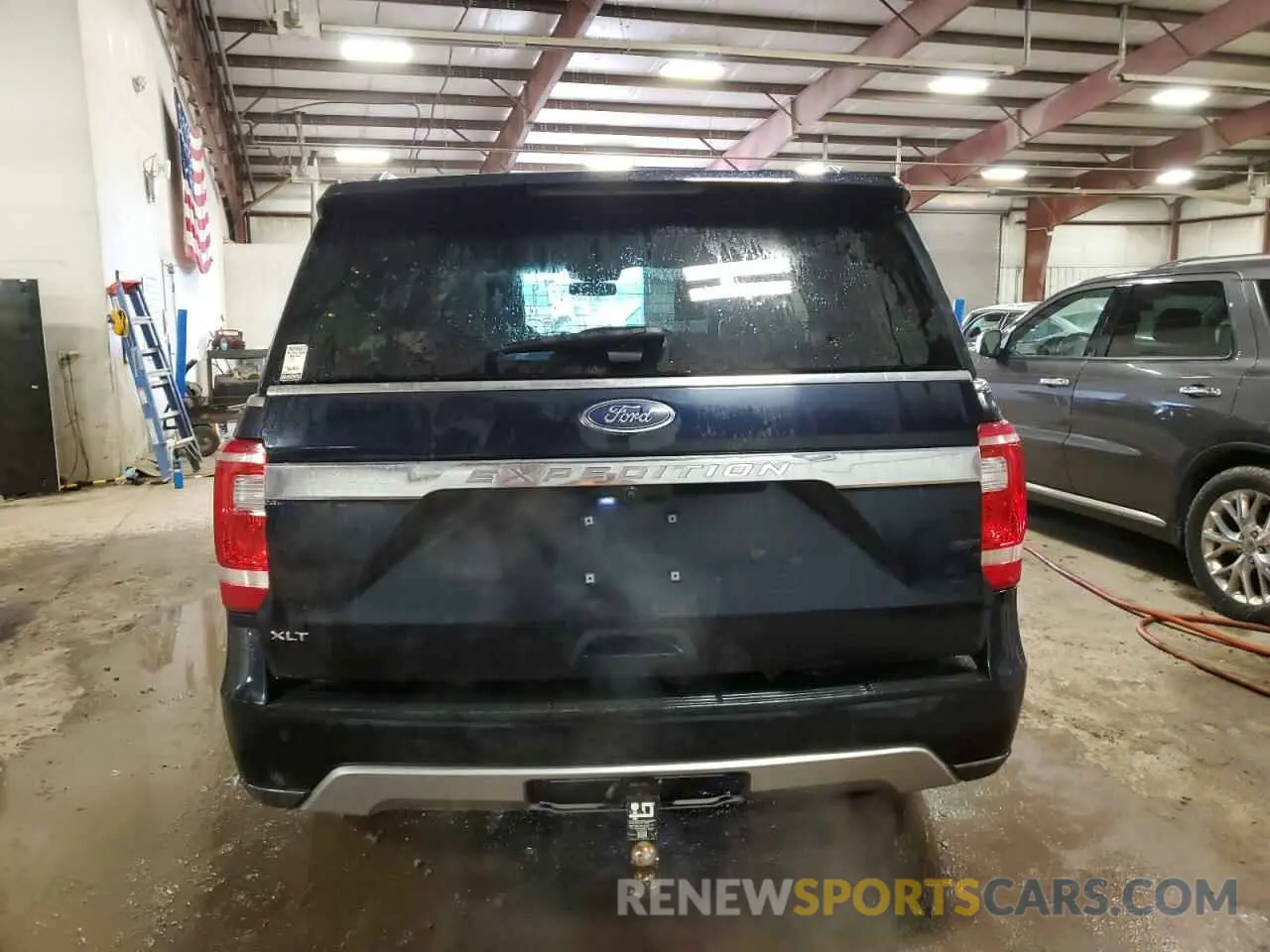 6 Photograph of a damaged car 1FMJU1JT4MEA40710 FORD EXPEDITION 2021