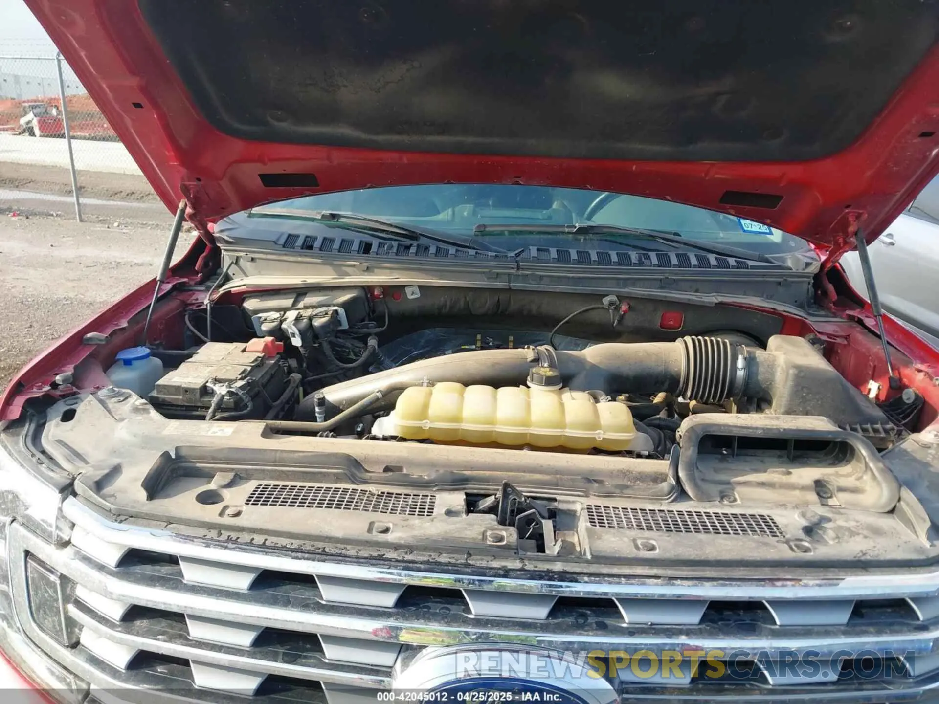 10 Photograph of a damaged car 1FMJU1KT4MEA56128 FORD EXPEDITION 2021