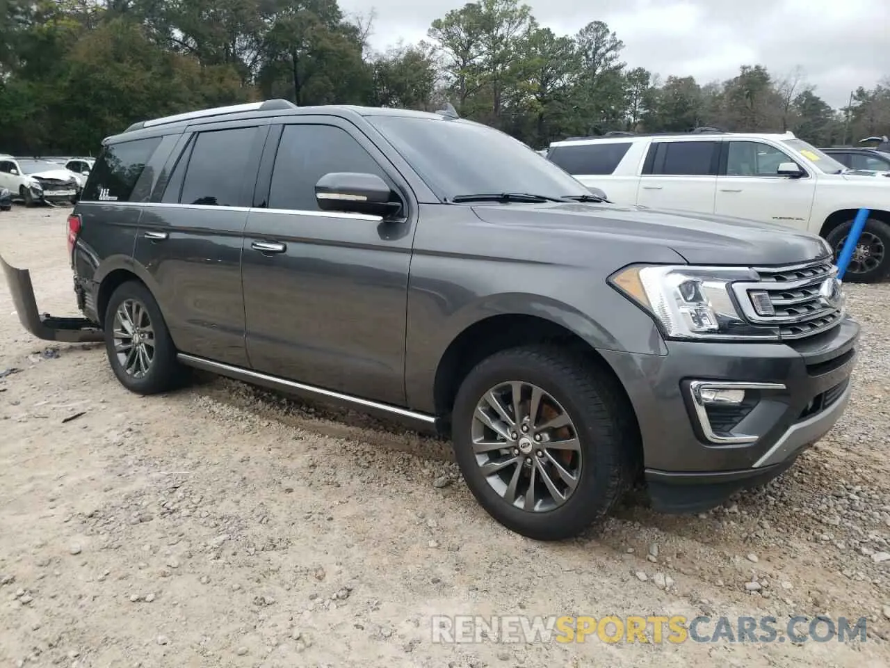 4 Photograph of a damaged car 1FMJU1KT4MEA61166 FORD EXPEDITION 2021