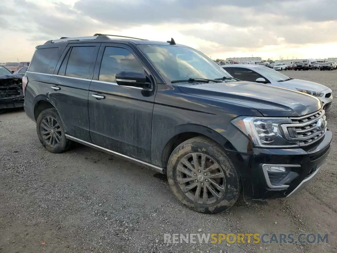 4 Photograph of a damaged car 1FMJU1KT5MEA74282 FORD EXPEDITION 2021