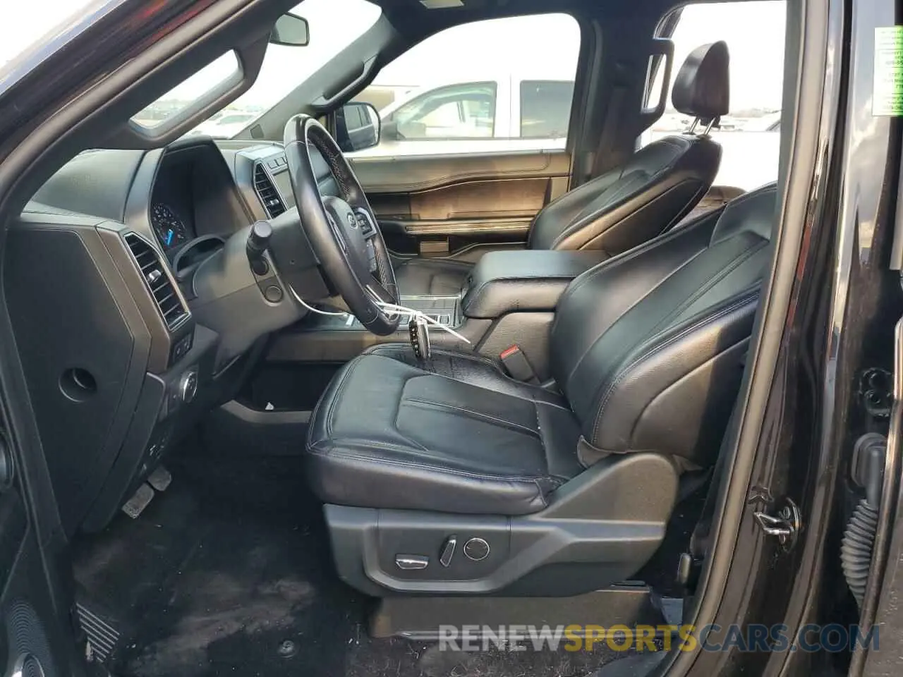 7 Photograph of a damaged car 1FMJU1KT5MEA74282 FORD EXPEDITION 2021