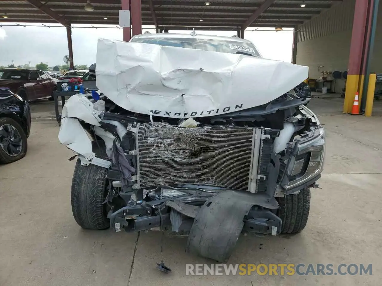5 Photograph of a damaged car 1FMJU1KTXMEA40905 FORD EXPEDITION 2021