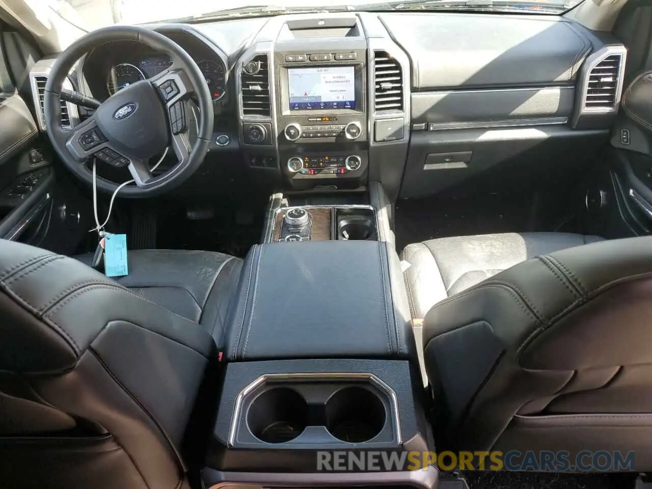 8 Photograph of a damaged car 1FMJU1MT3MEA31394 FORD EXPEDITION 2021
