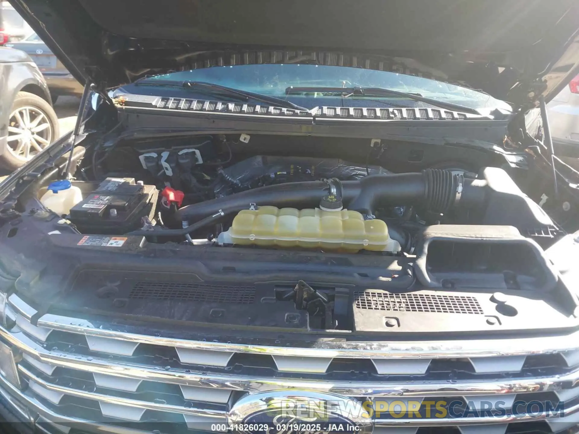 10 Photograph of a damaged car 1FMJU2AT2MEA26262 FORD EXPEDITION 2021
