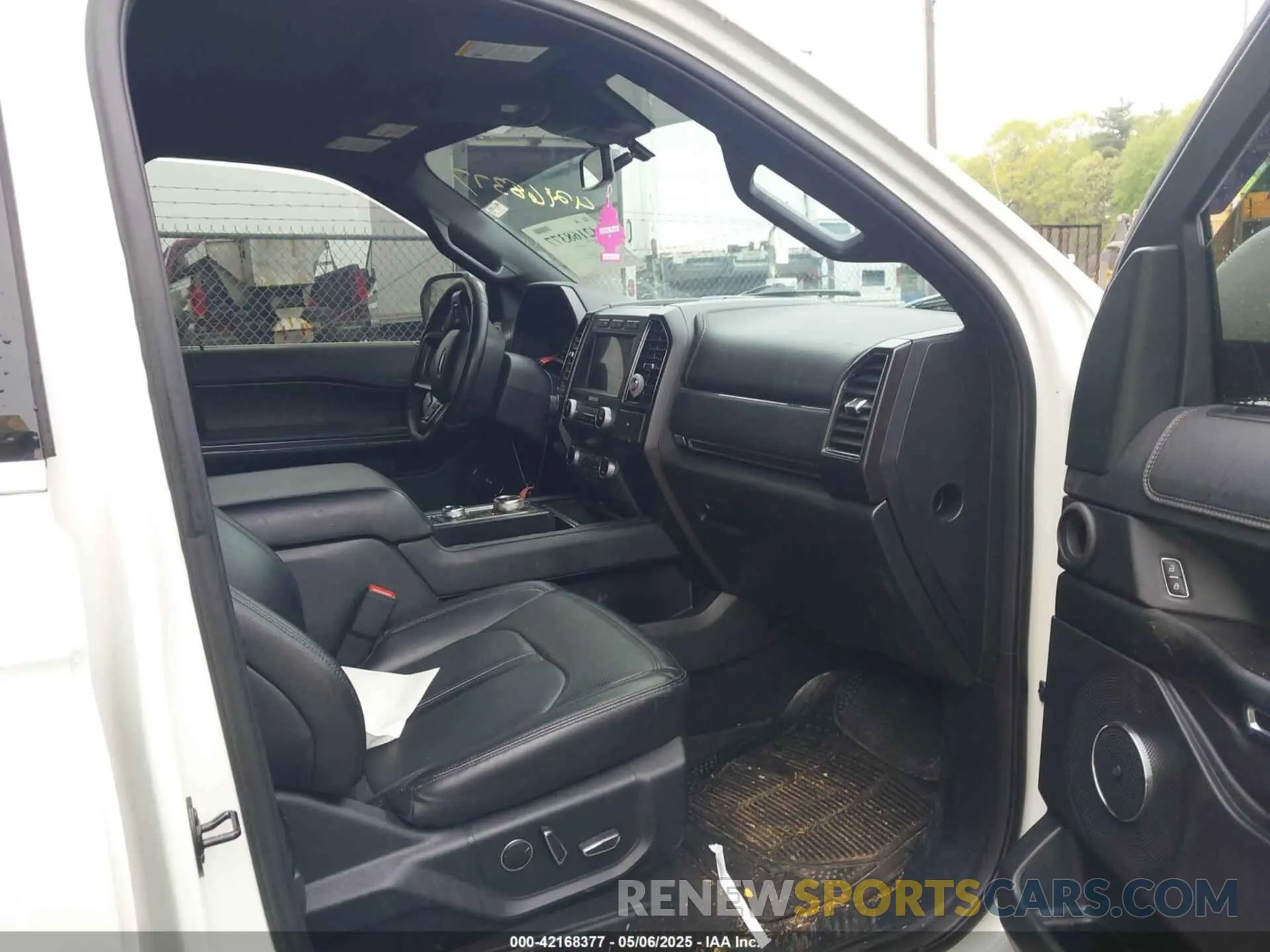 5 Photograph of a damaged car 1FMJU2AT5MEA63726 FORD EXPEDITION 2021