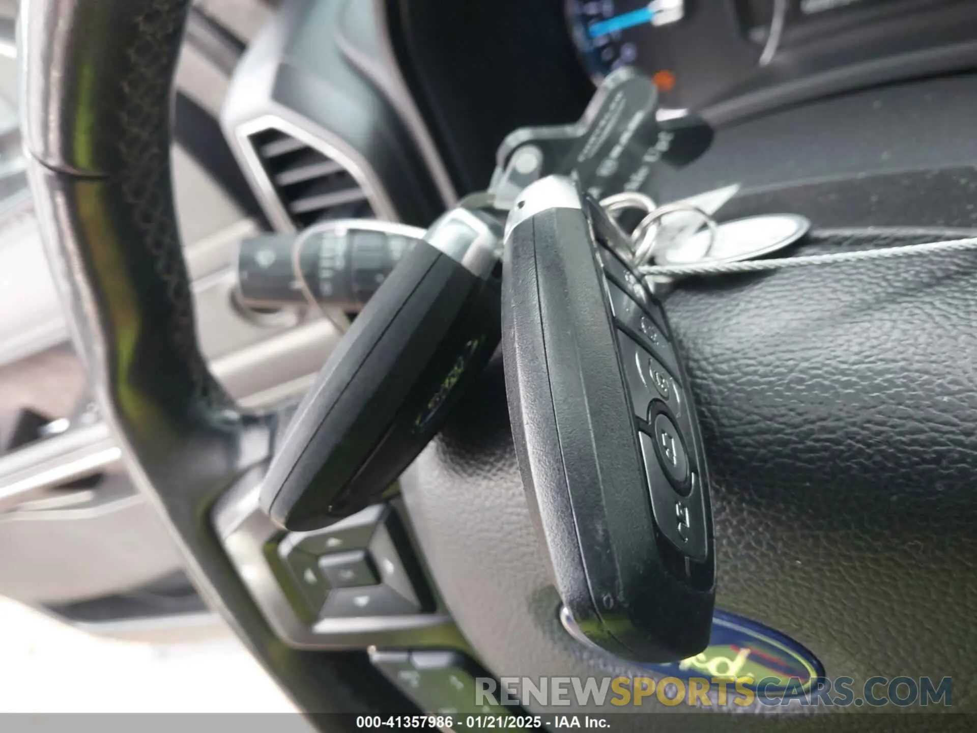 11 Photograph of a damaged car 1FMJU2AT6MEA69261 FORD EXPEDITION 2021