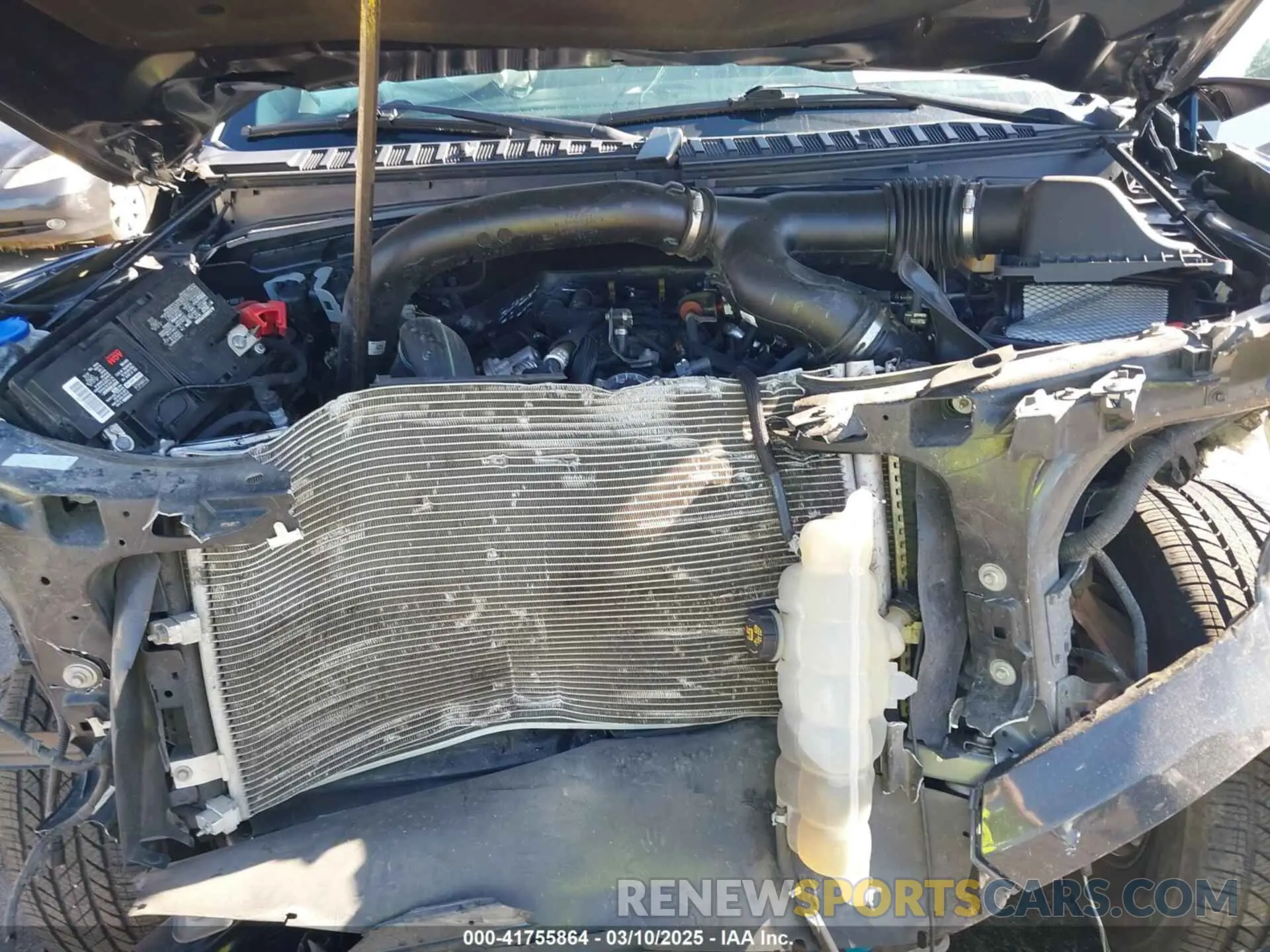8 Photograph of a damaged car 1FMJK1HT0NEA21052 FORD EXPEDITION 2022