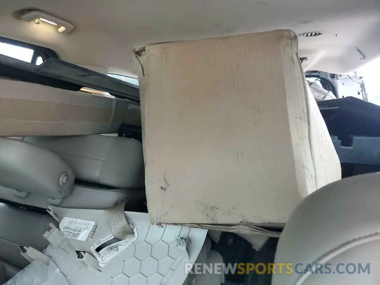 10 Photograph of a damaged car 1FMJK1HT2NEA14989 FORD EXPEDITION 2022