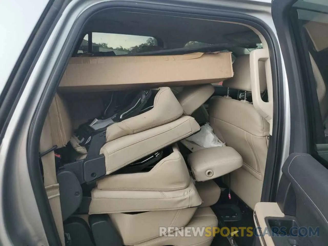 11 Photograph of a damaged car 1FMJK1HT2NEA14989 FORD EXPEDITION 2022
