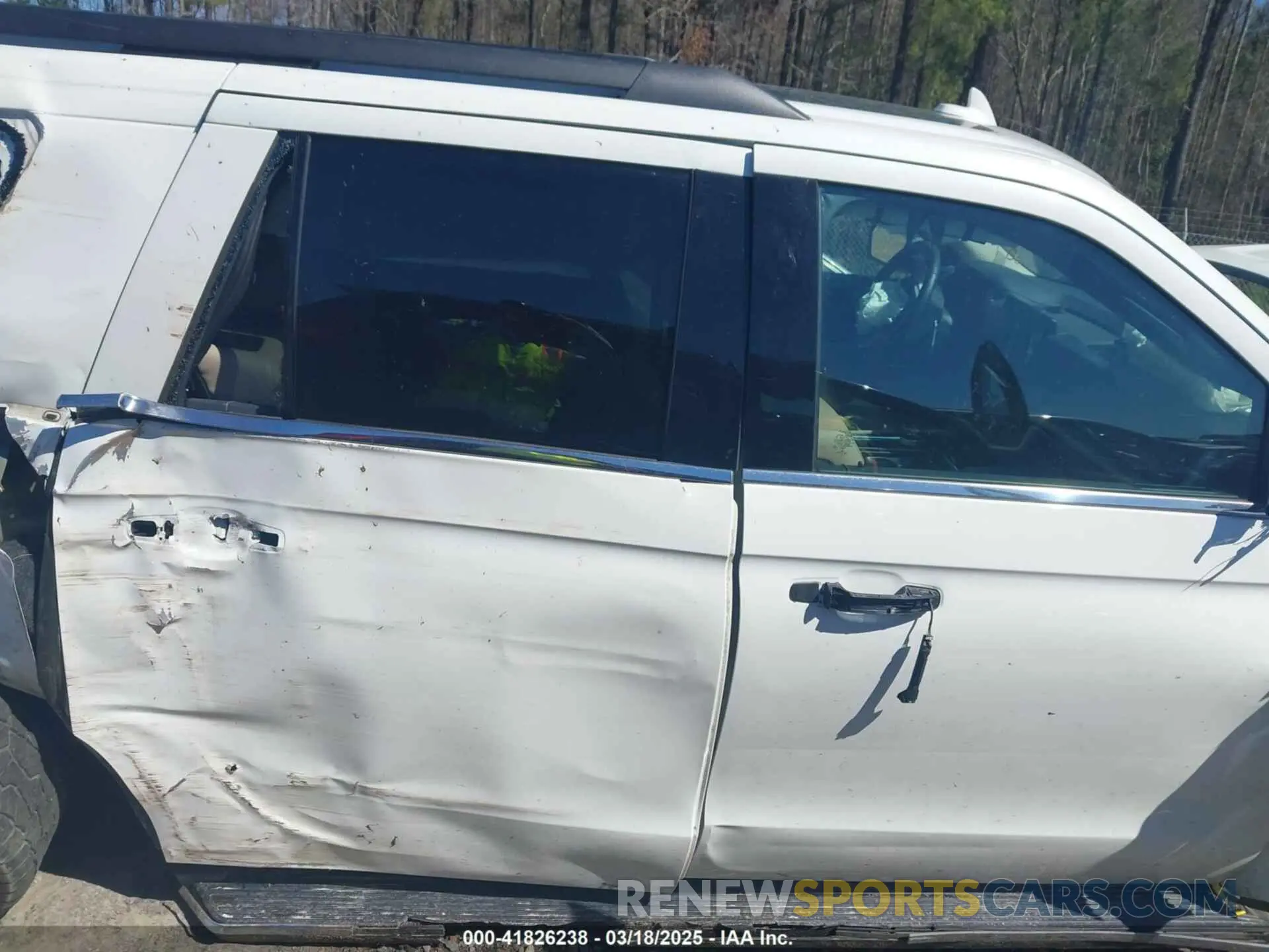 13 Photograph of a damaged car 1FMJK1HT4NEA54989 FORD EXPEDITION 2022