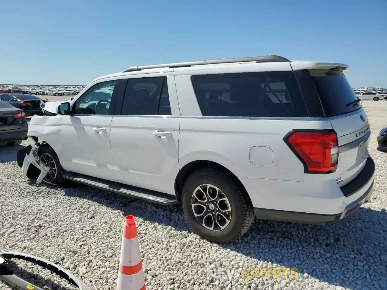 2 Photograph of a damaged car 1FMJK1HT5NEA58324 FORD EXPEDITION 2022