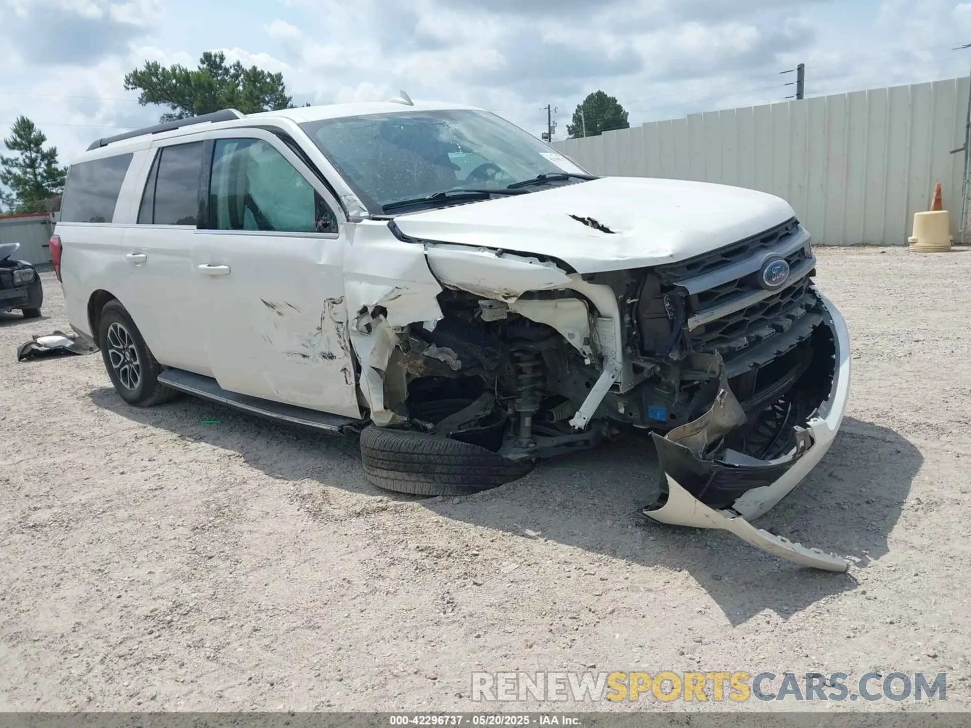 1 Photograph of a damaged car 1FMJK1HT6NEA32637 FORD EXPEDITION 2022