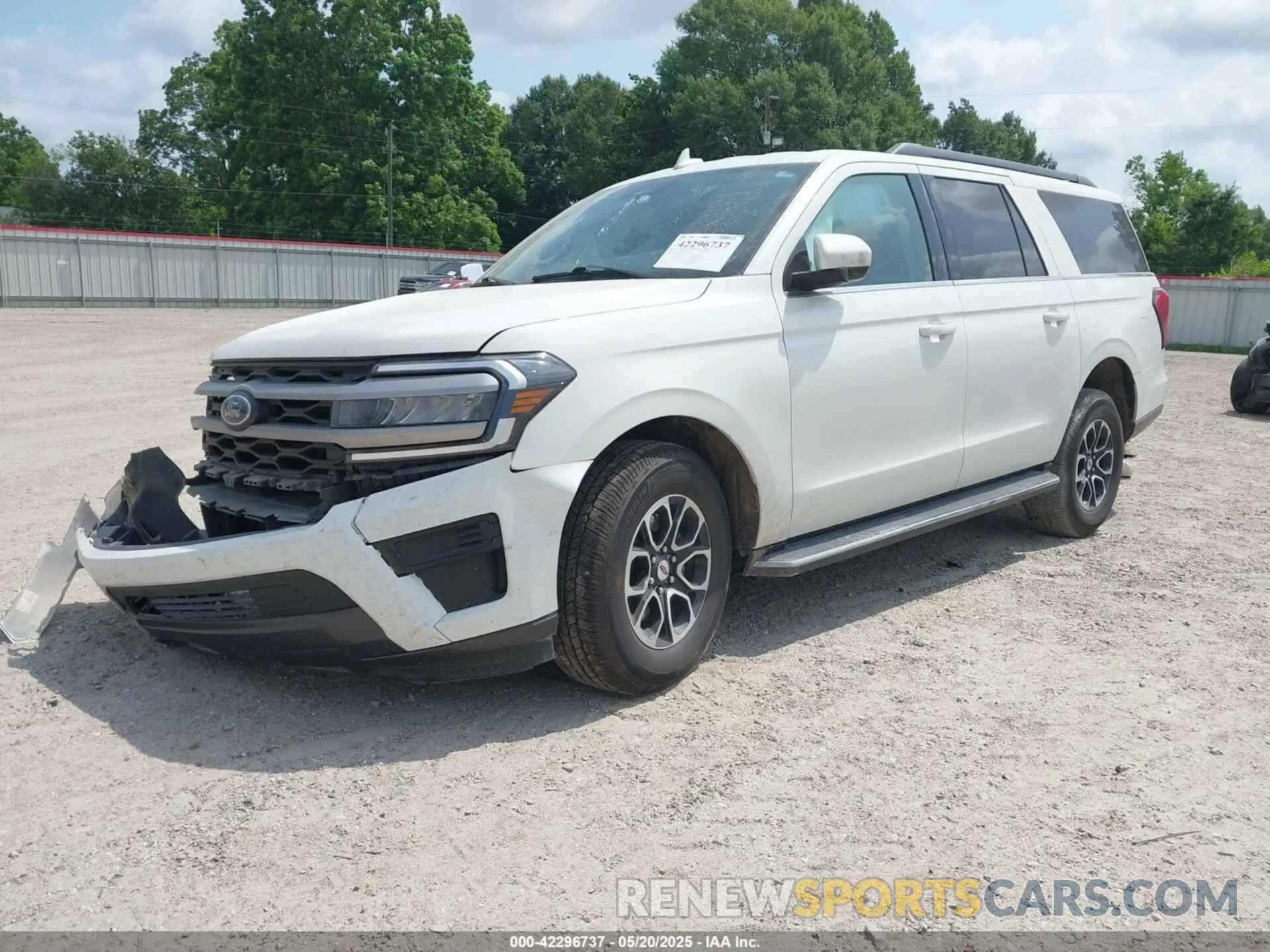 2 Photograph of a damaged car 1FMJK1HT6NEA32637 FORD EXPEDITION 2022