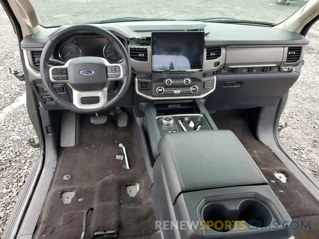 8 Photograph of a damaged car 1FMJK1JT1NEA21152 FORD EXPEDITION 2022