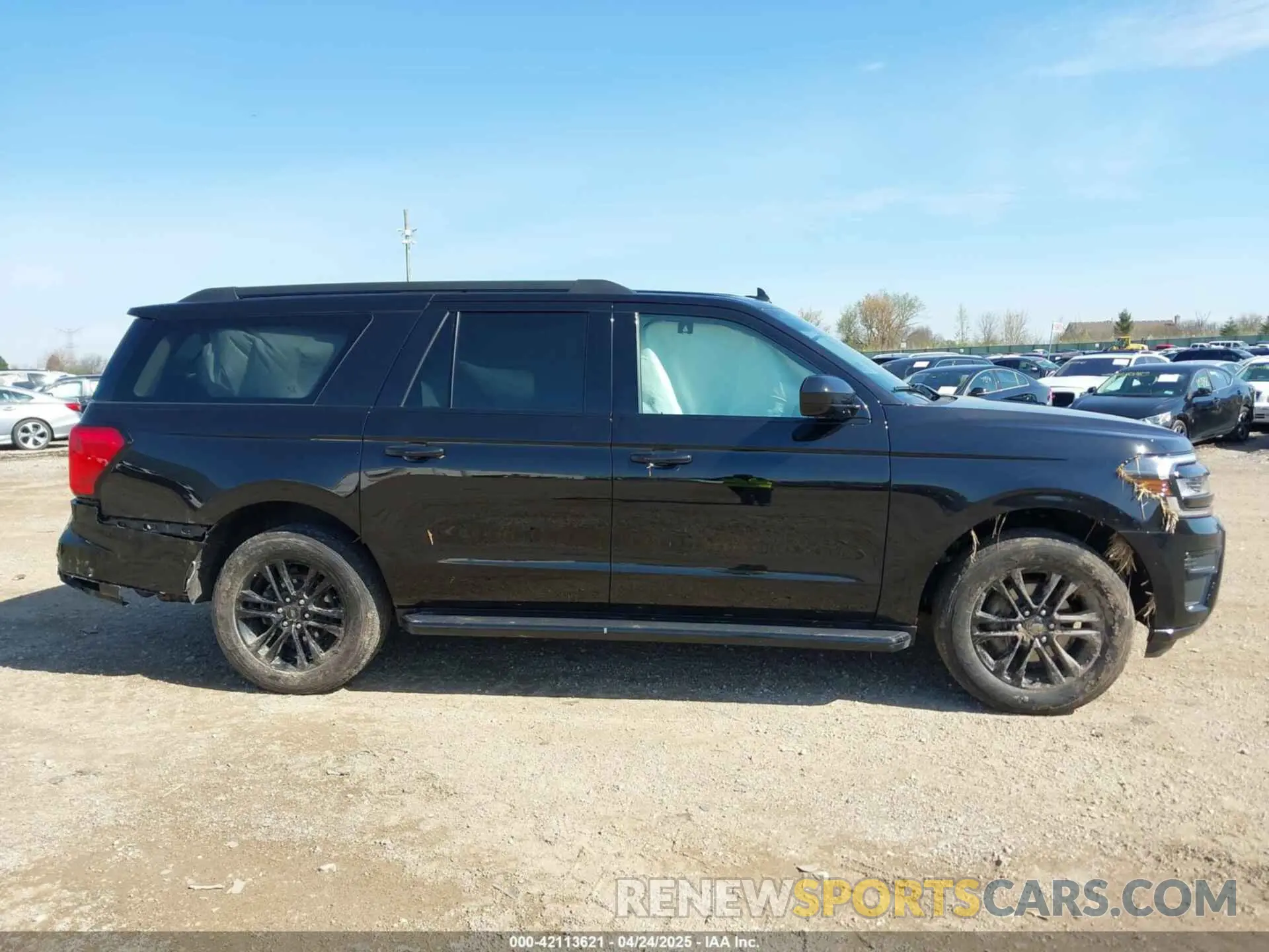 13 Photograph of a damaged car 1FMJK1JT1NEA55835 FORD EXPEDITION 2022