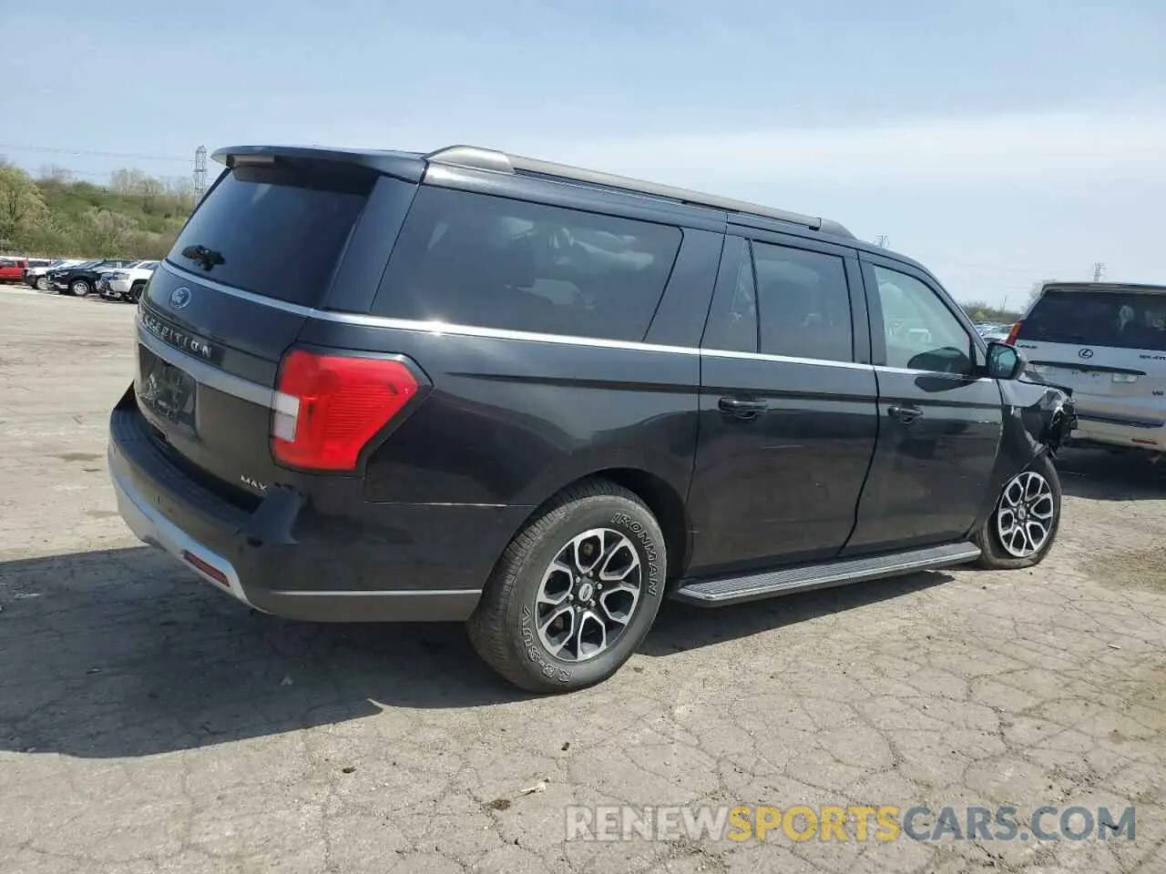 3 Photograph of a damaged car 1FMJK1JT4NEA66862 FORD EXPEDITION 2022