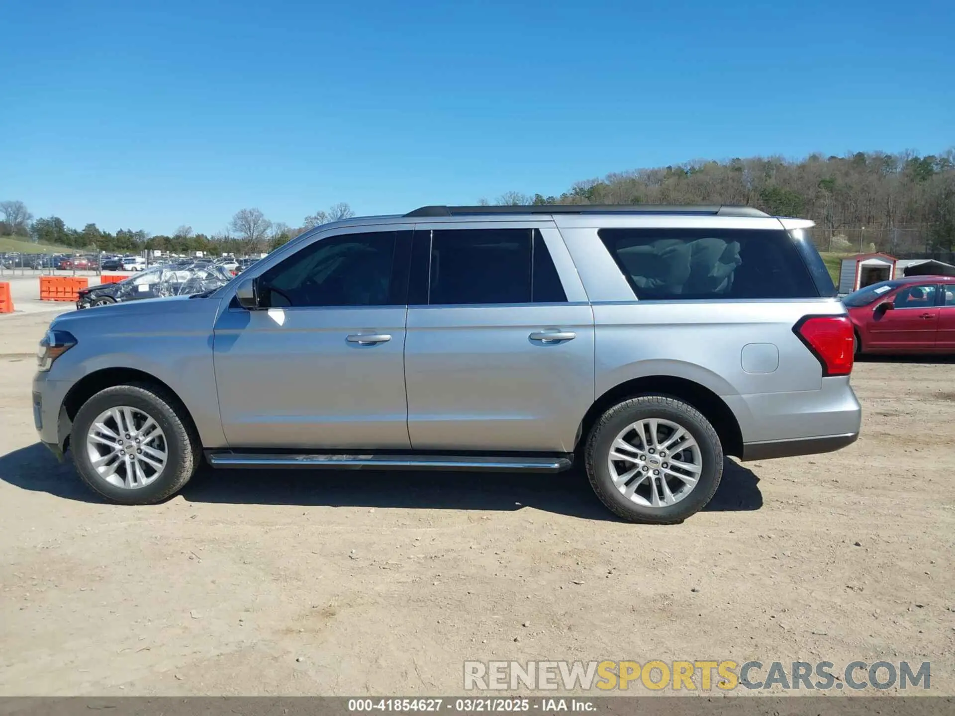 14 Photograph of a damaged car 1FMJK1JT5NEA54767 FORD EXPEDITION 2022