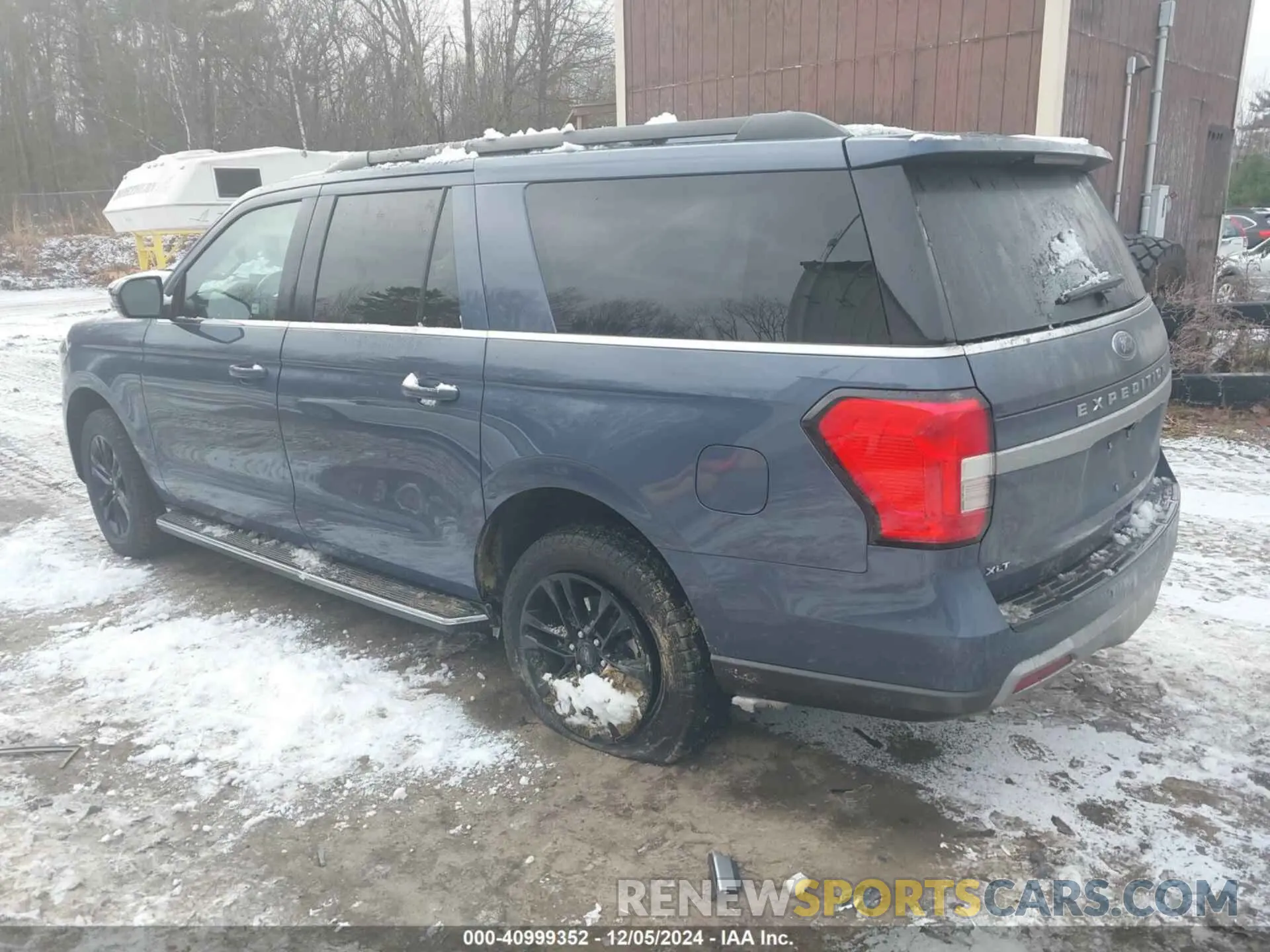 3 Photograph of a damaged car 1FMJK1JT9NEA54528 FORD EXPEDITION 2022