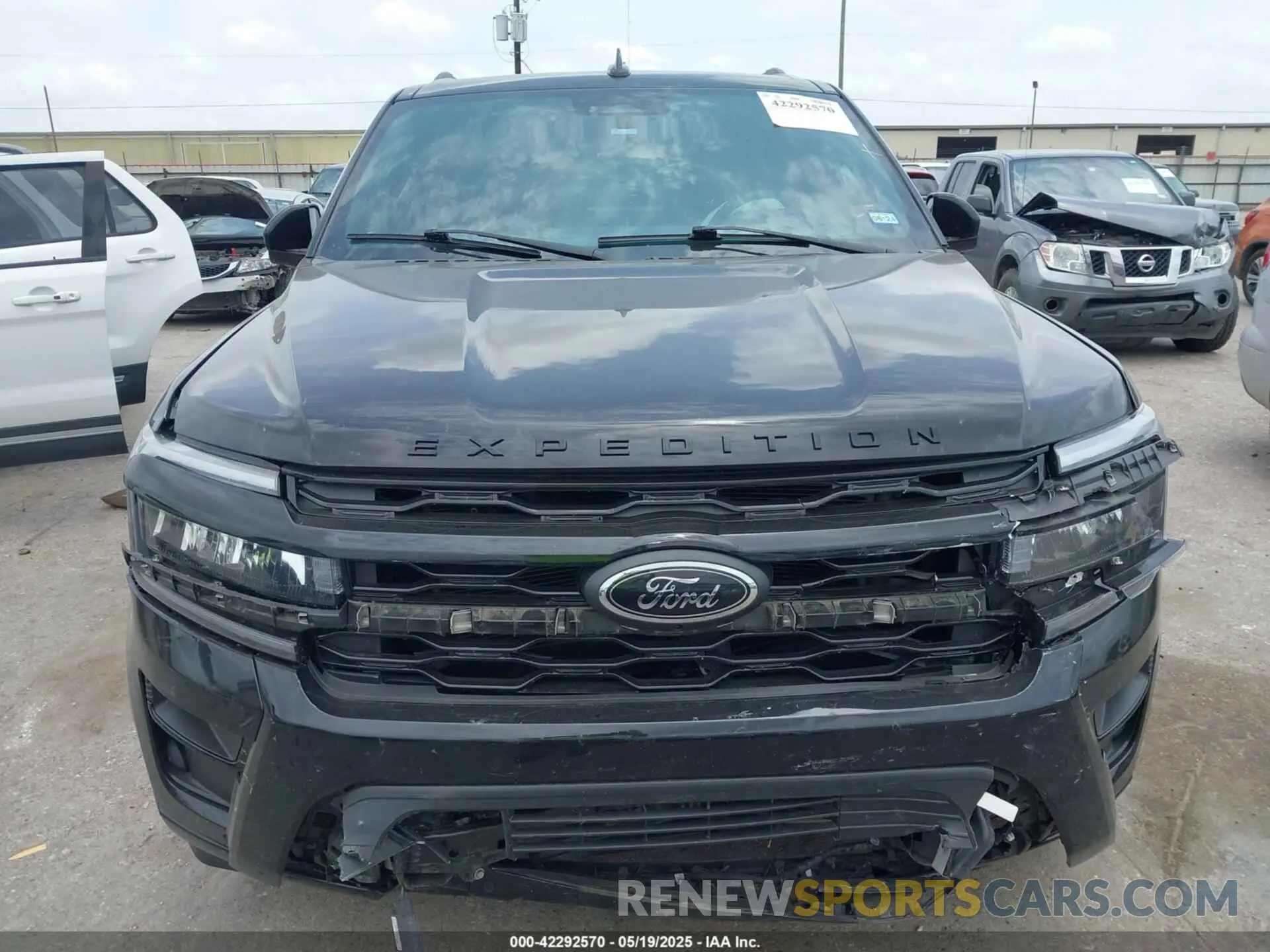 13 Photograph of a damaged car 1FMJK1KT9NEA35248 FORD EXPEDITION 2022