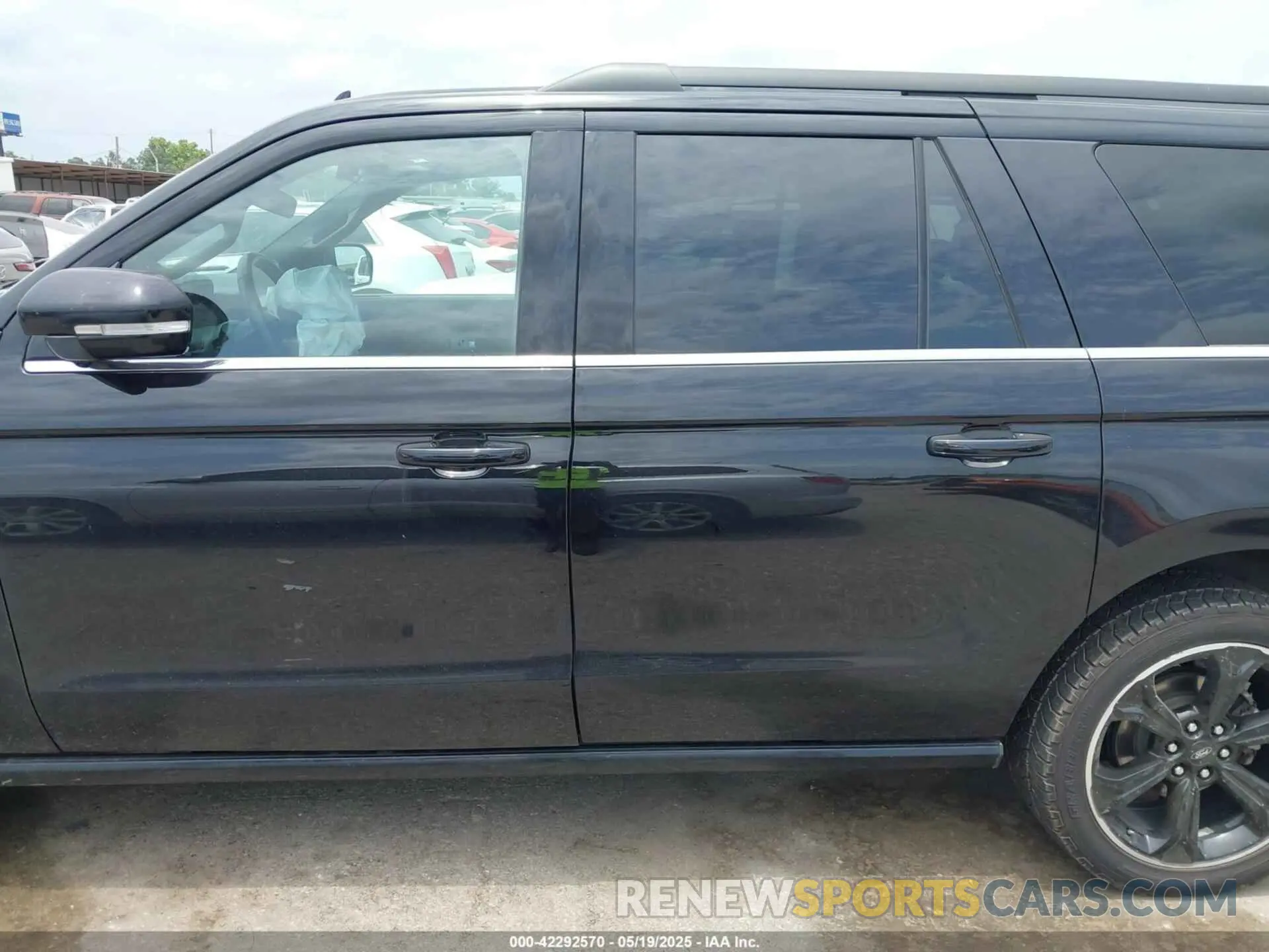 15 Photograph of a damaged car 1FMJK1KT9NEA35248 FORD EXPEDITION 2022