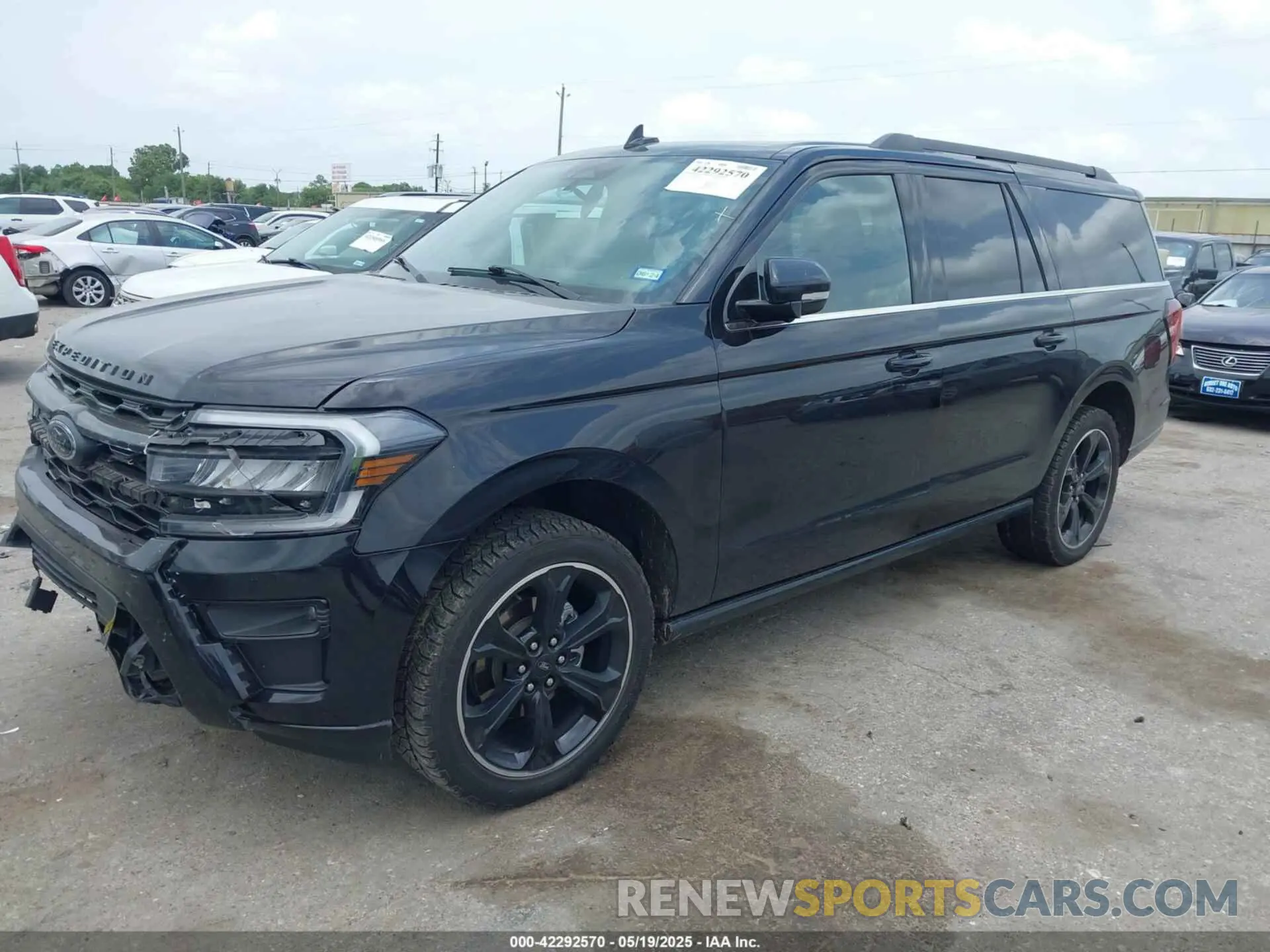 2 Photograph of a damaged car 1FMJK1KT9NEA35248 FORD EXPEDITION 2022