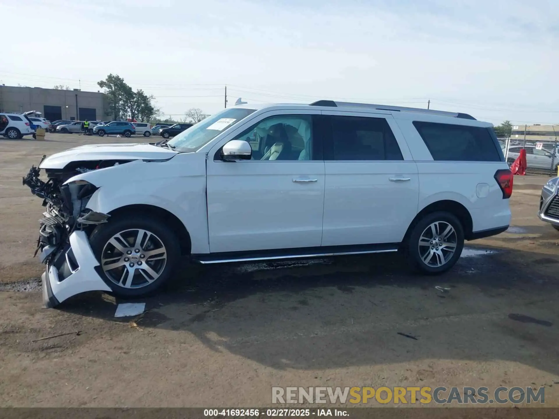 15 Photograph of a damaged car 1FMJK1KTXNEA19673 FORD EXPEDITION 2022