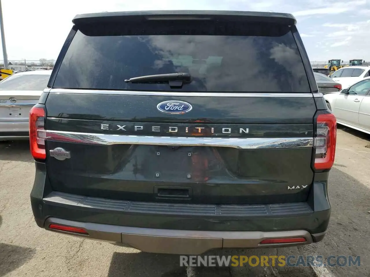 6 Photograph of a damaged car 1FMJK1PT4NEA10931 FORD EXPEDITION 2022