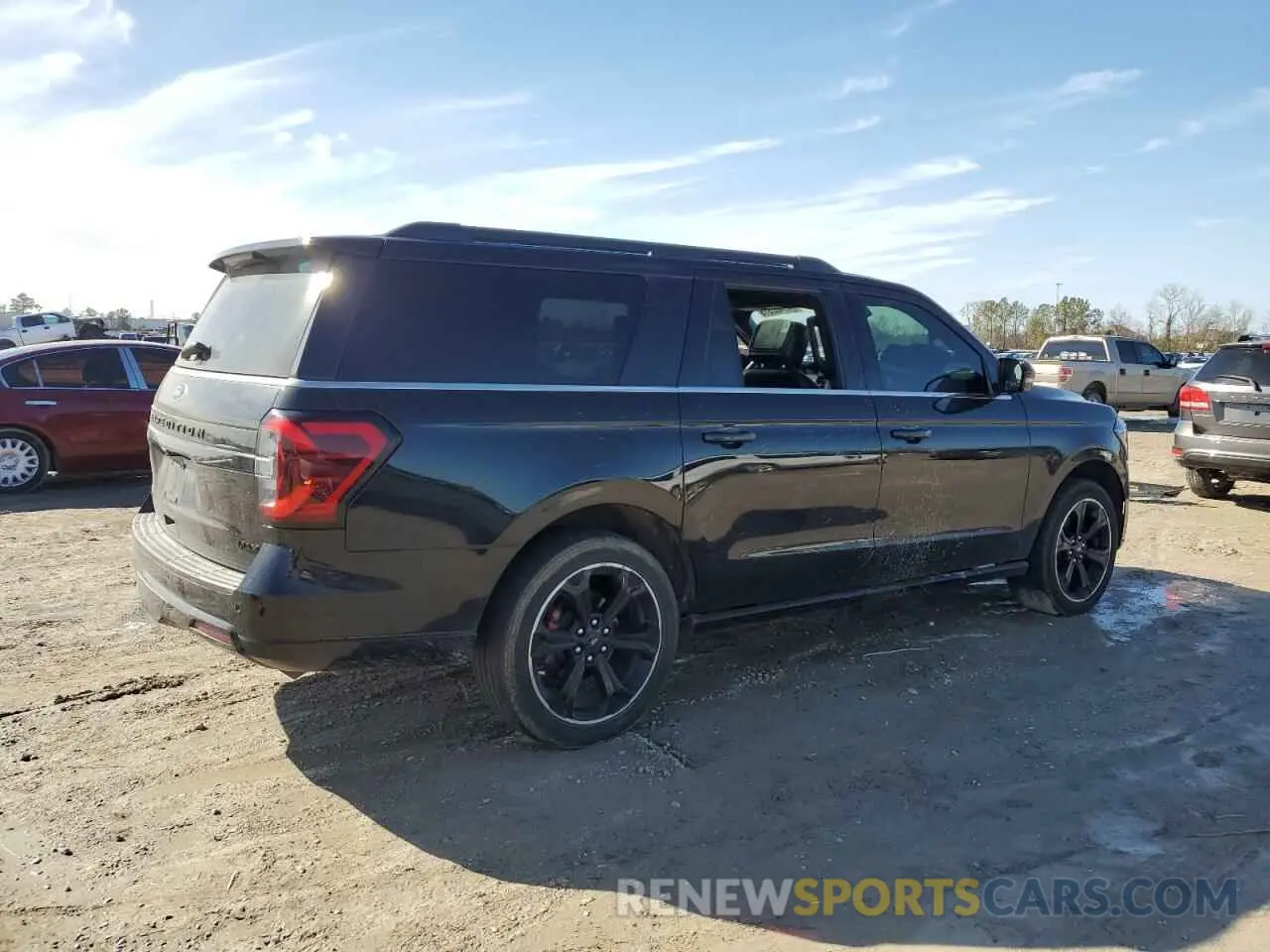 3 Photograph of a damaged car 1FMJK2AT0NEA34755 FORD EXPEDITION 2022