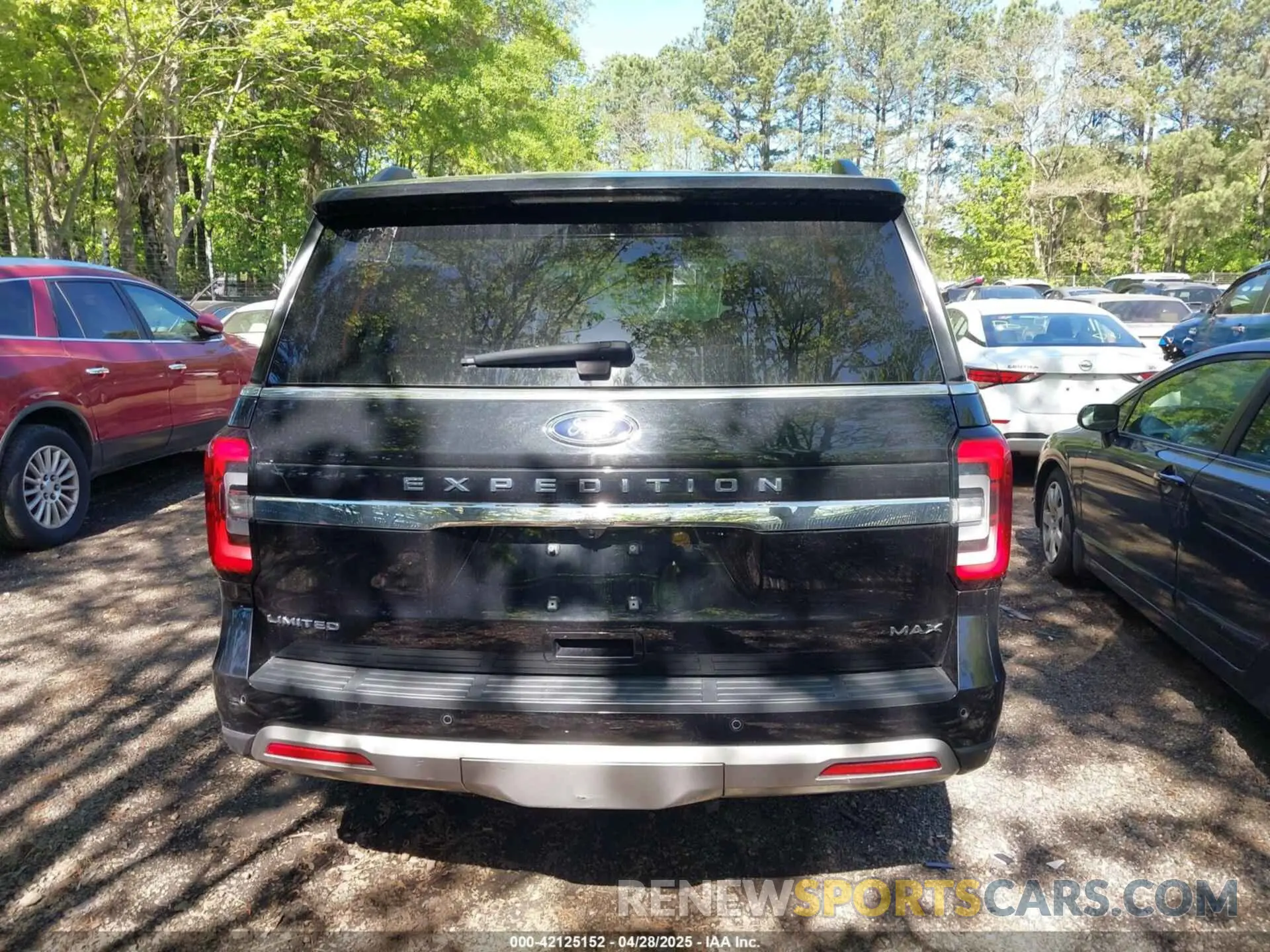 16 Photograph of a damaged car 1FMJK2AT1NEA29791 FORD EXPEDITION 2022