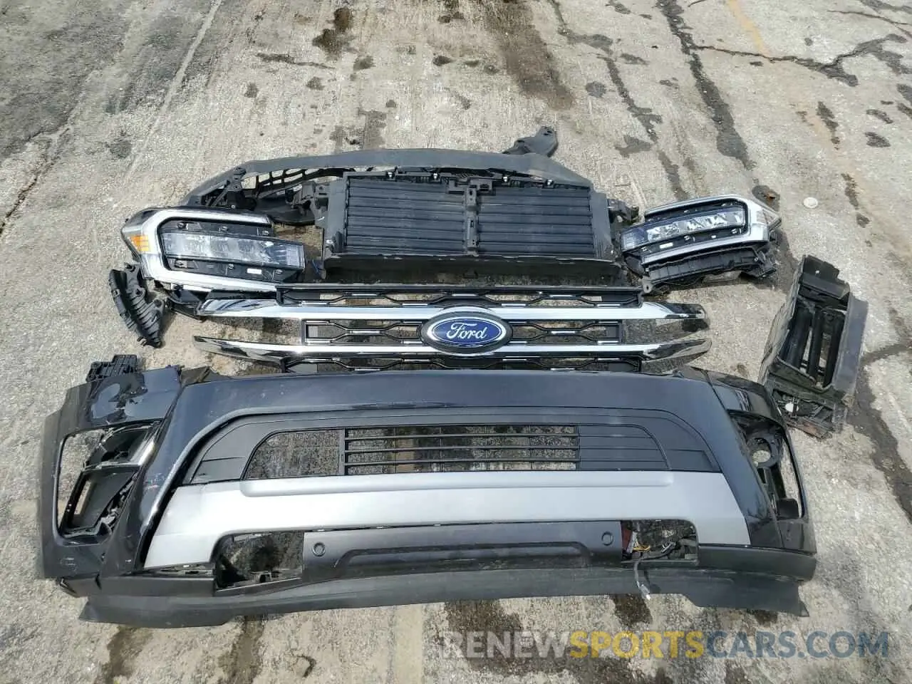 13 Photograph of a damaged car 1FMJK2AT9NEA52414 FORD EXPEDITION 2022