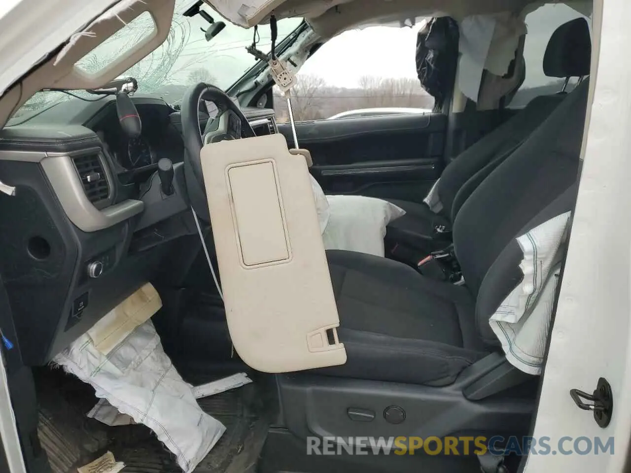 7 Photograph of a damaged car 1FMJU1FT3NEA52650 FORD EXPEDITION 2022