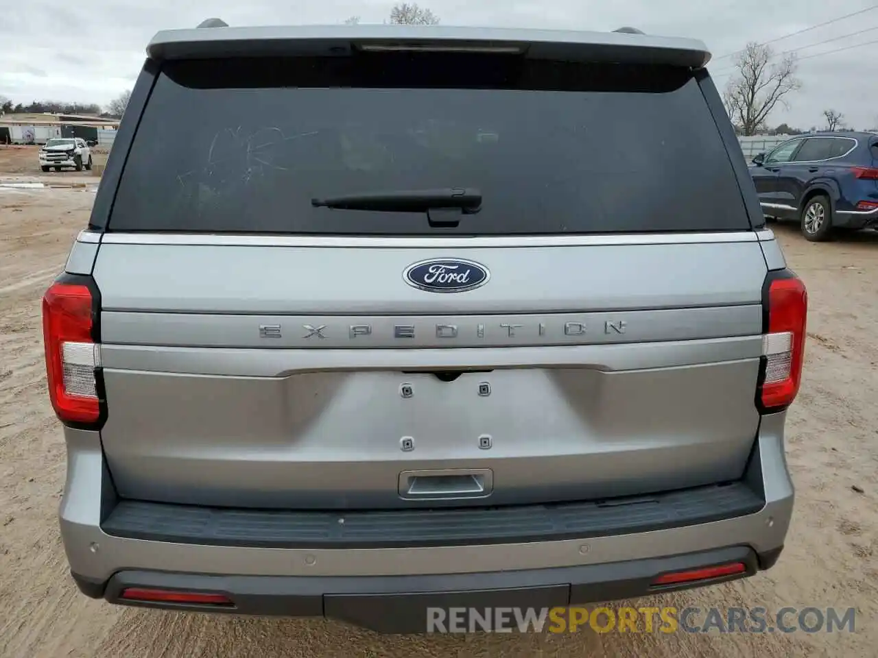 6 Photograph of a damaged car 1FMJU1GT7NEA42539 FORD EXPEDITION 2022